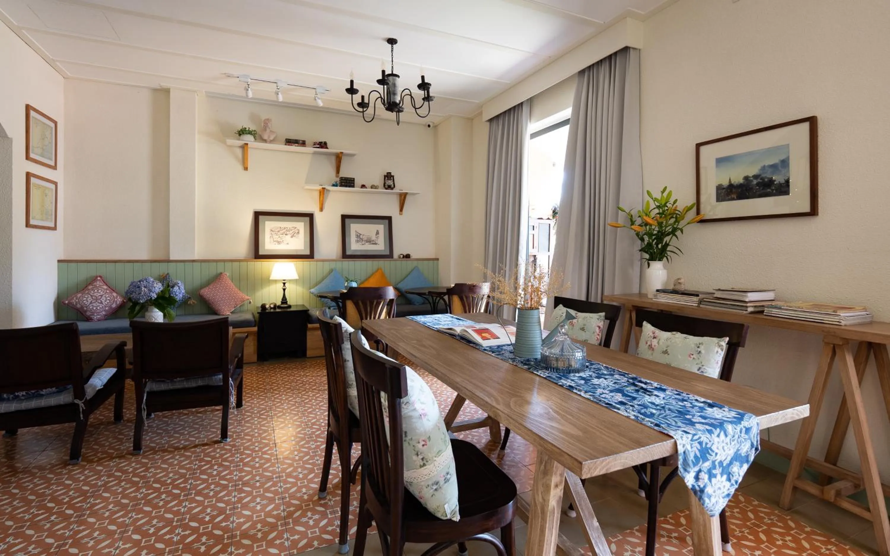 Lobby or reception in La Em Boutique Villa