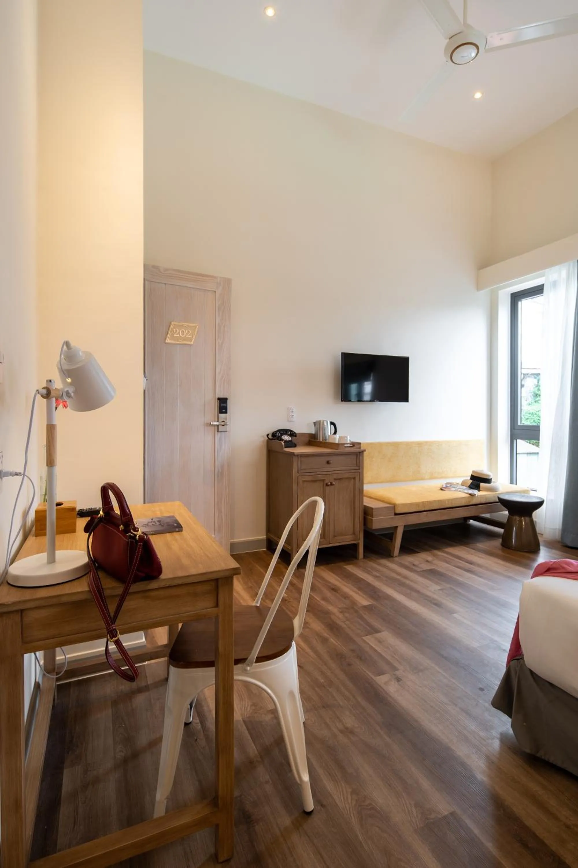 Photo of the whole room, Bed in La Em Boutique Villa