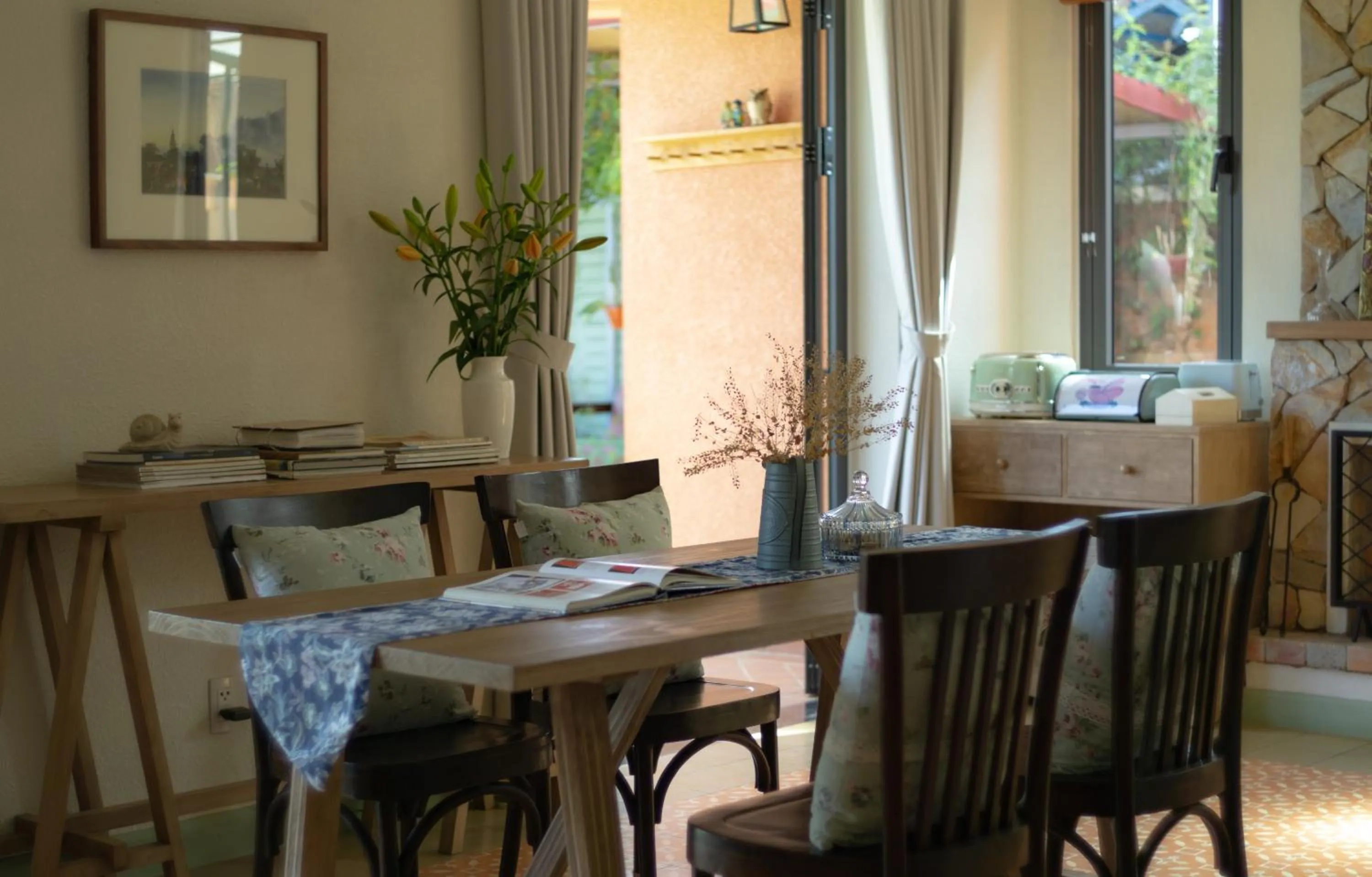 Lobby or reception in La Em Boutique Villa