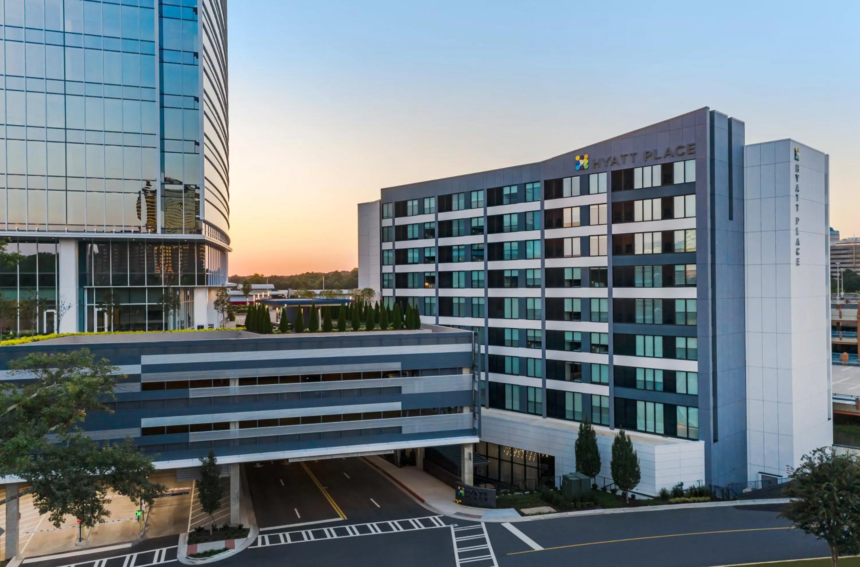 Property building in Hyatt Place Atlanta/Perimeter Center