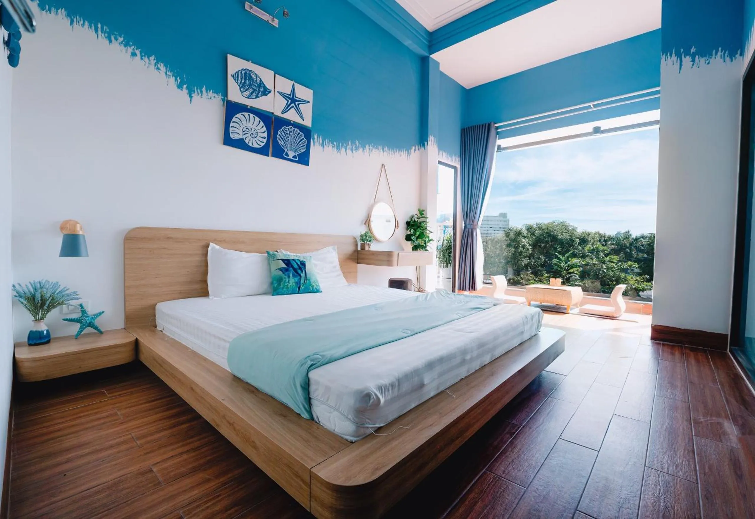 Bed in Blossom Sea Homestay Quy Nhơn