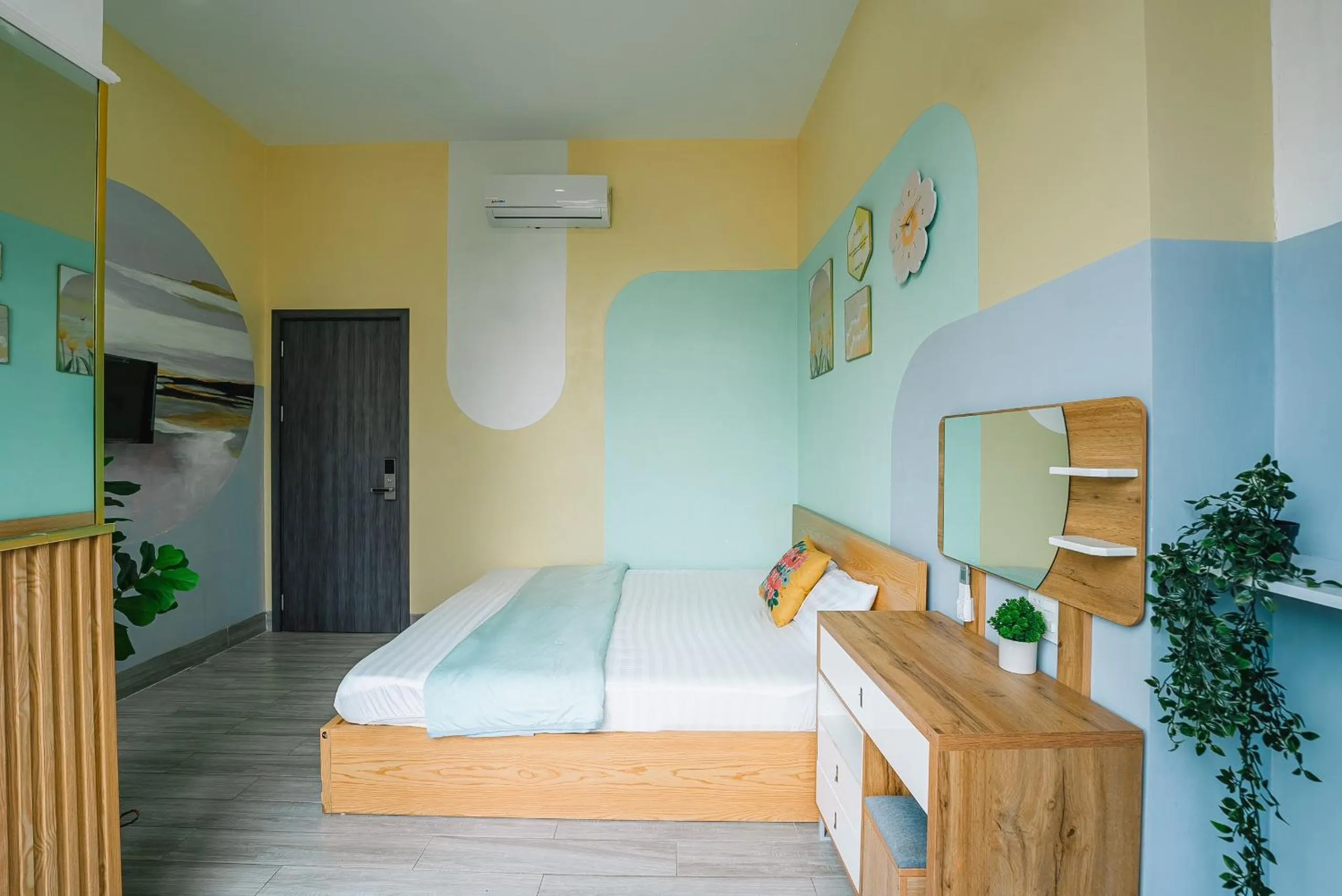 Bed in Blossom Sea Homestay Quy Nhơn