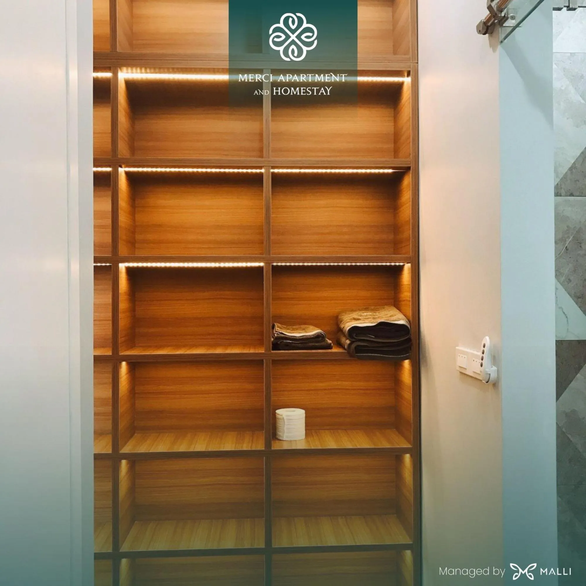 wardrobe in Merci Vinhomes Imperia Hai Phong