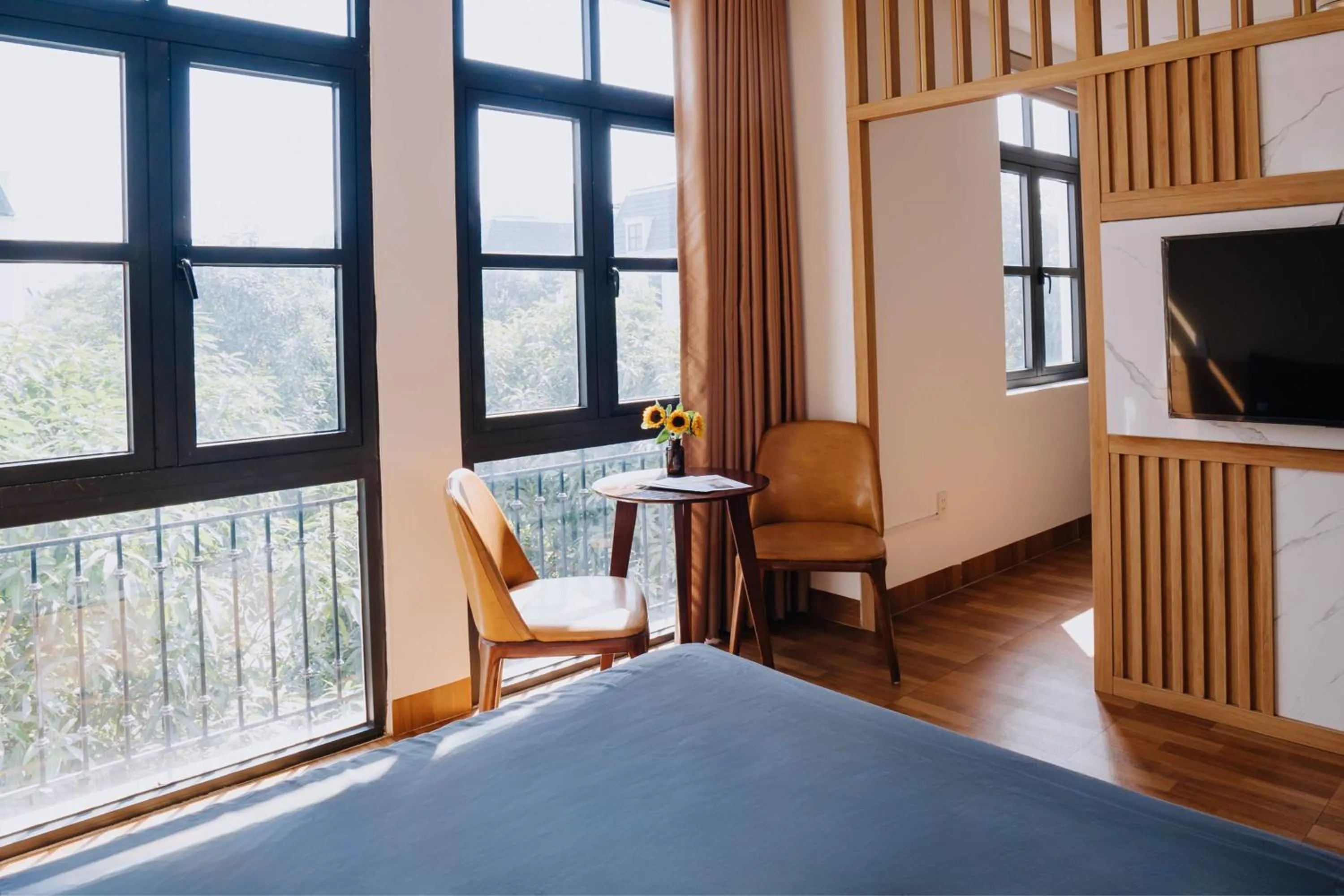 Seating area, Bed in Merci Vinhomes Imperia Hai Phong