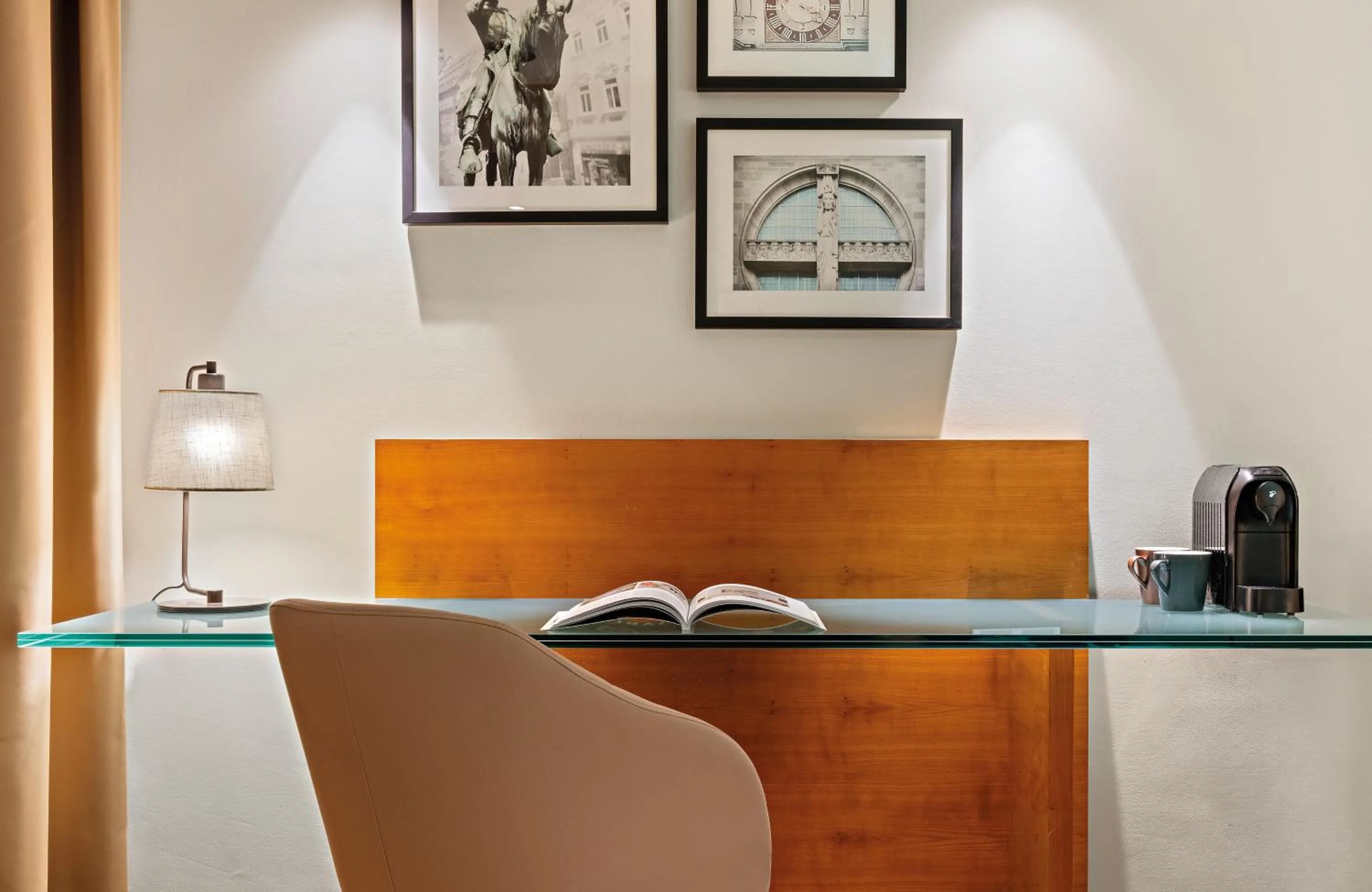 hair dresser in Leonardo Hotel Esslingen