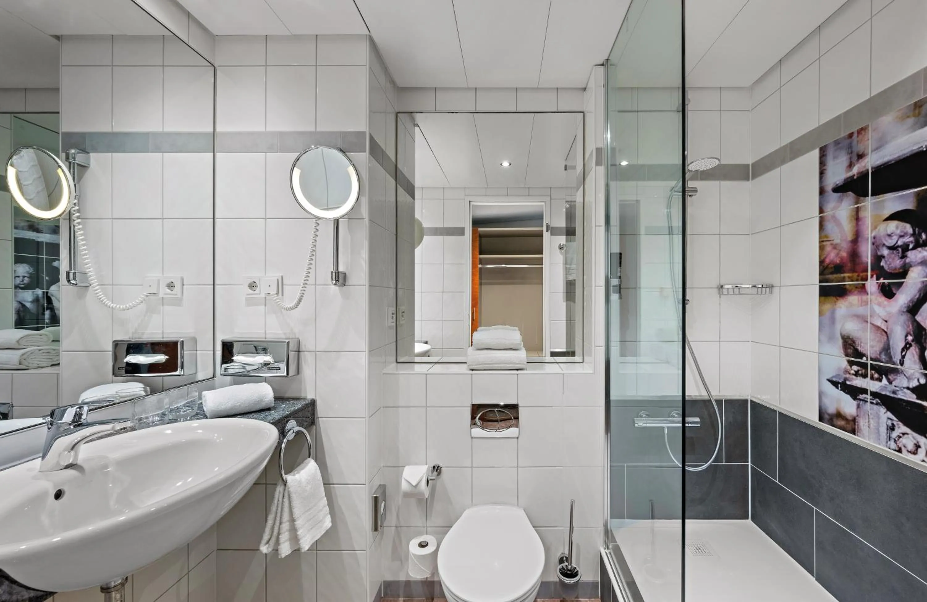 Bathroom in Leonardo Hotel Esslingen