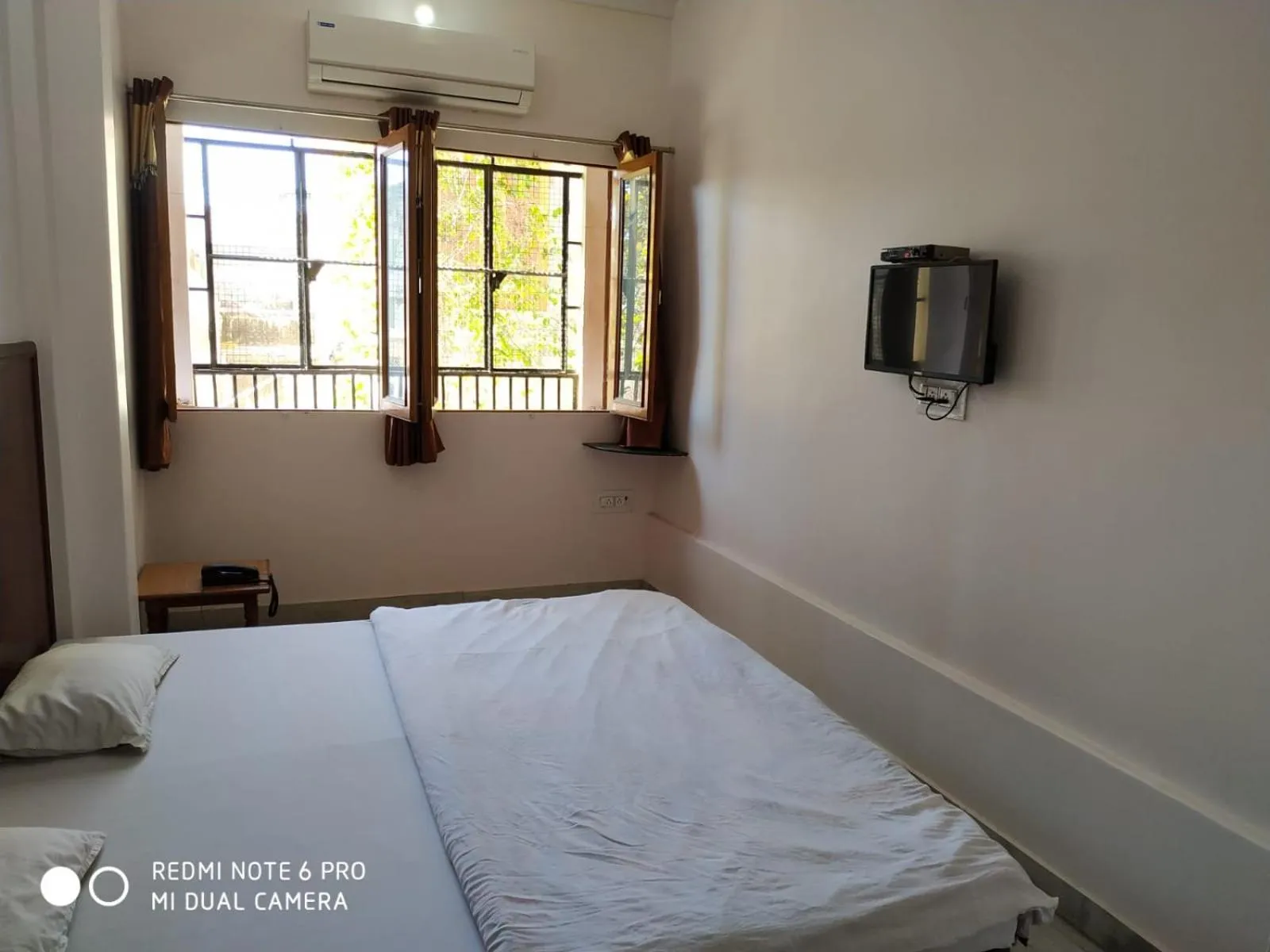 Bed in BOBY HOME STAY "BOBY MANSION" Jaipur