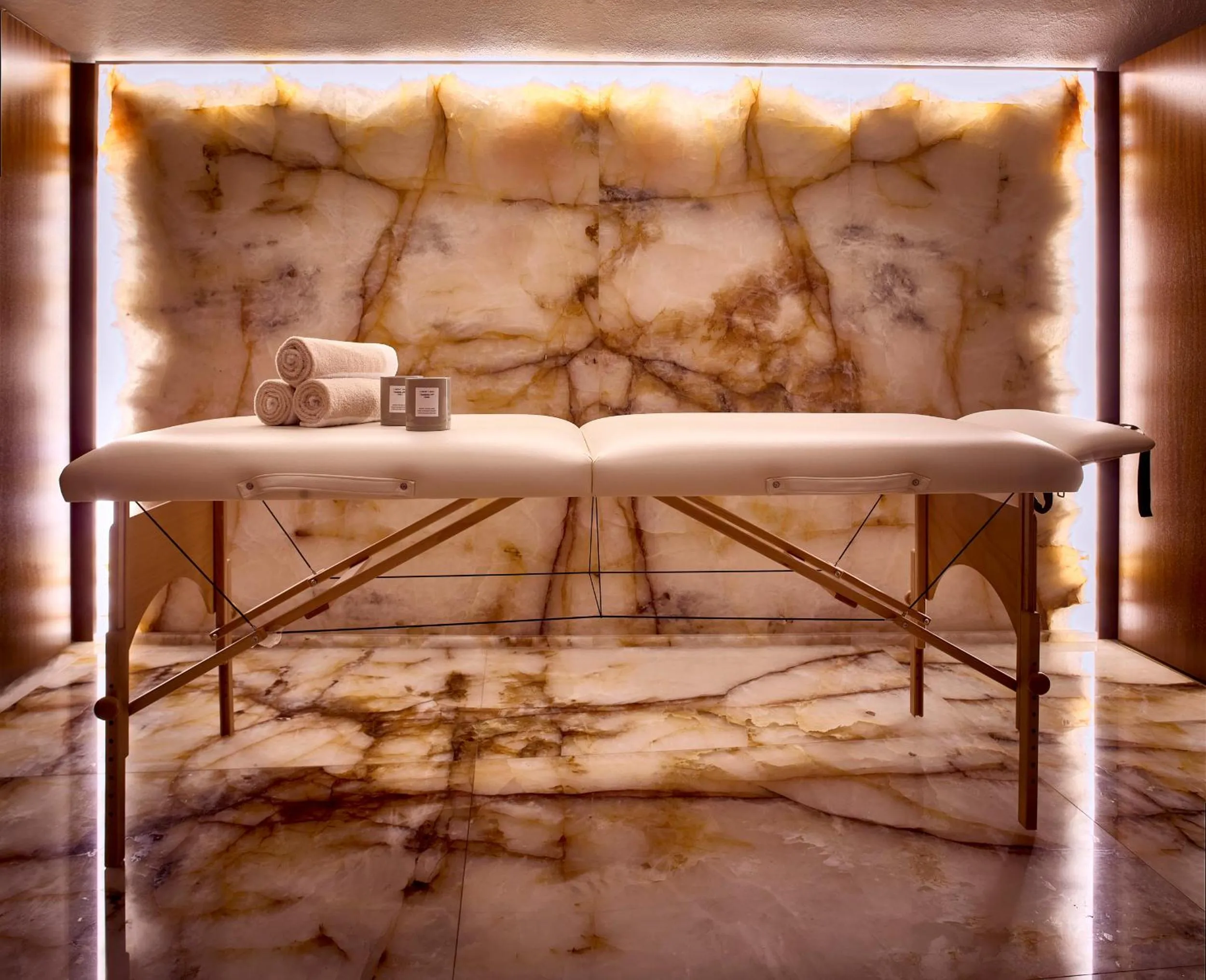 Massage in Palazzo Delle Pietre - Luxury Apartments