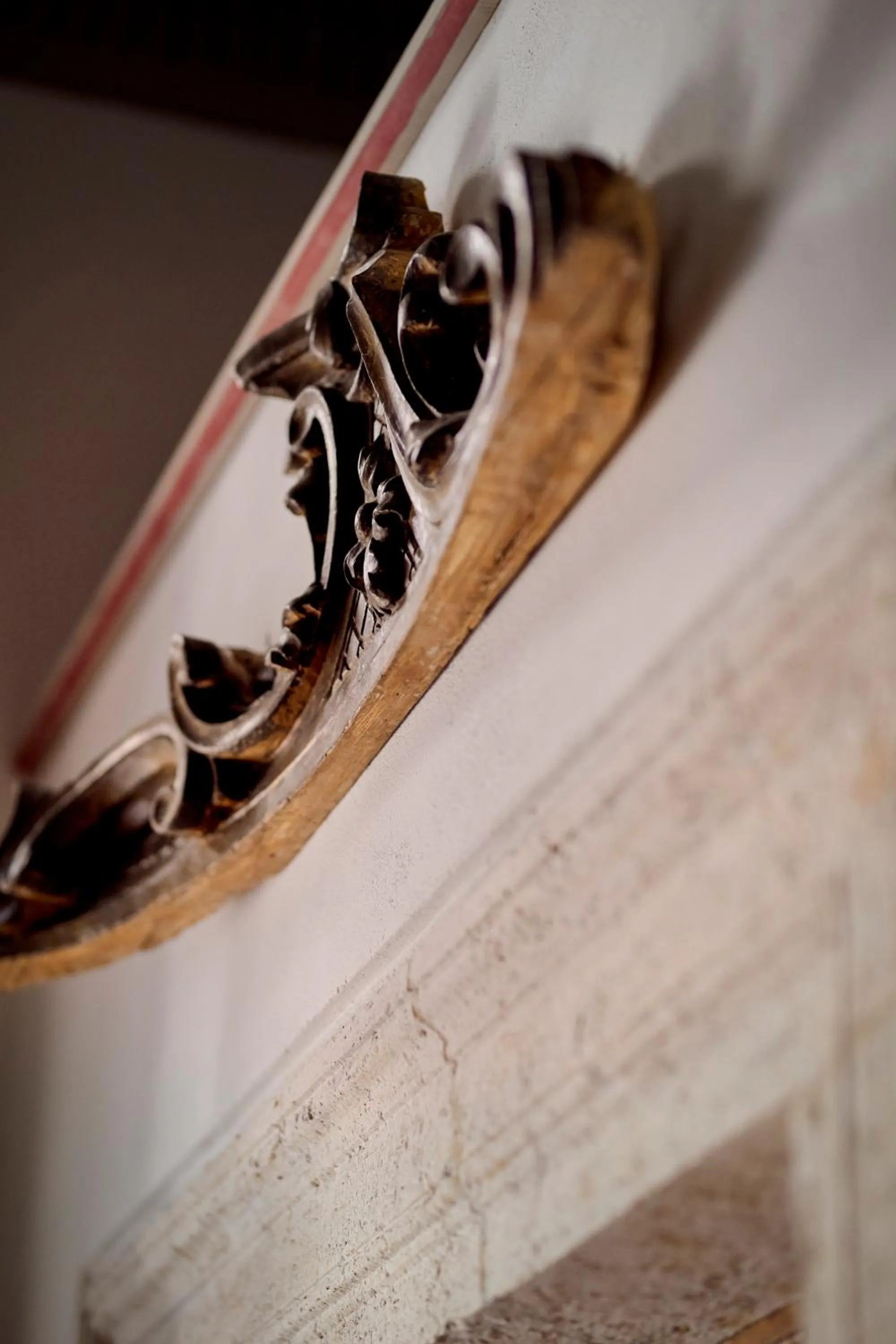 Decorative detail in Palazzo Delle Pietre - Luxury Apartments