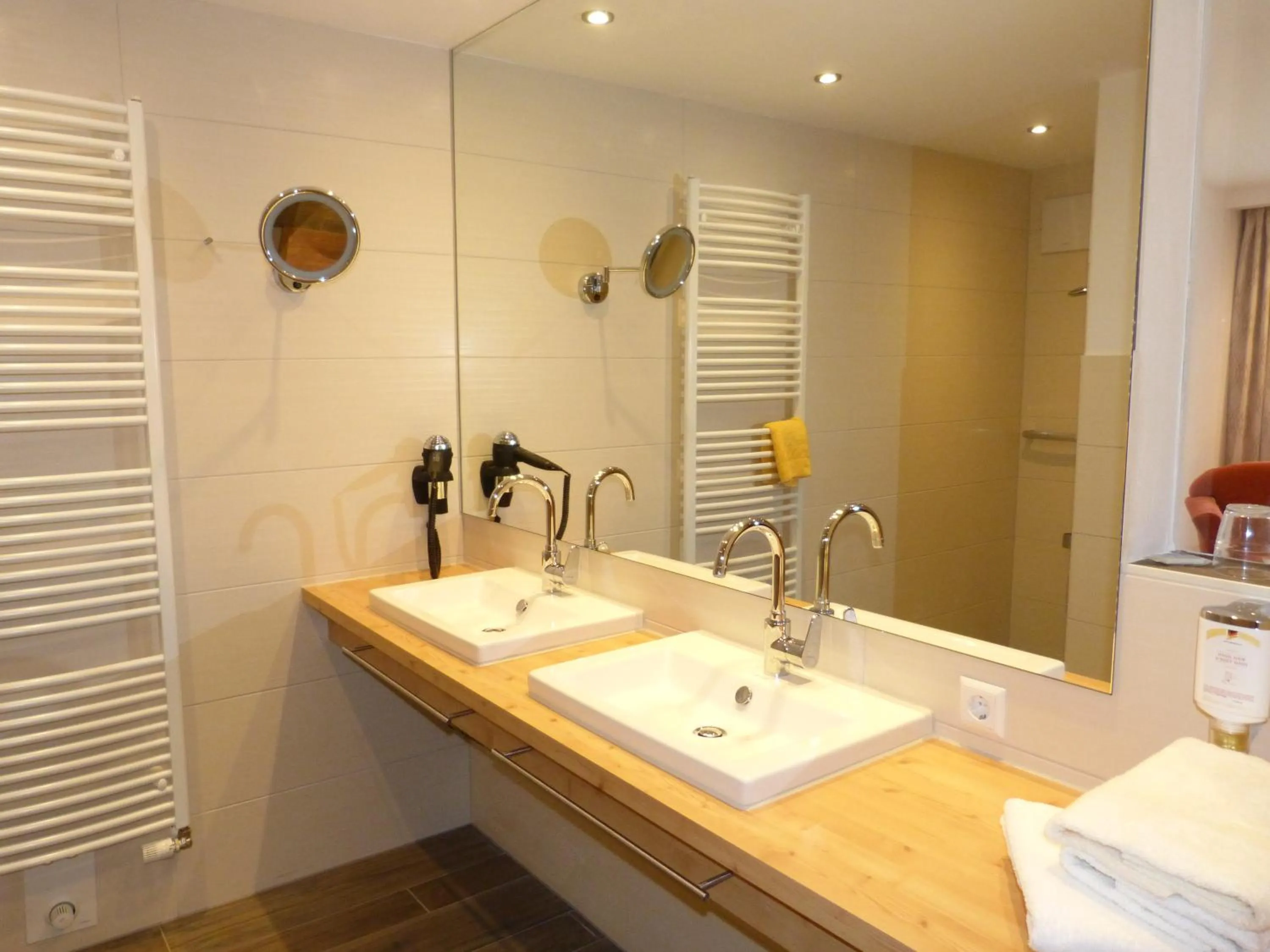 Photo of the whole room in Landgasthof Adler Pelzmühle