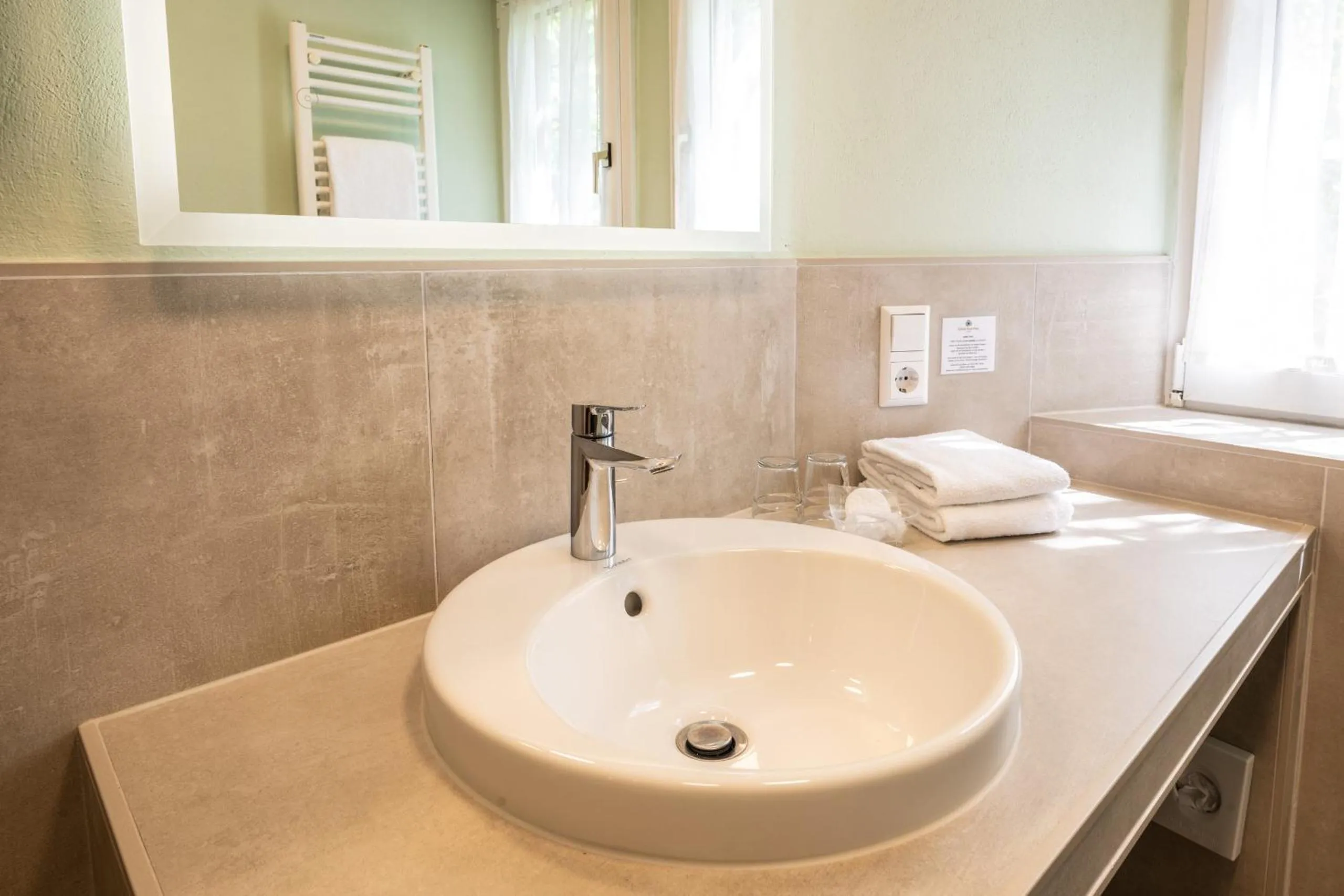 Bathroom in Schloß-Hotel Petry