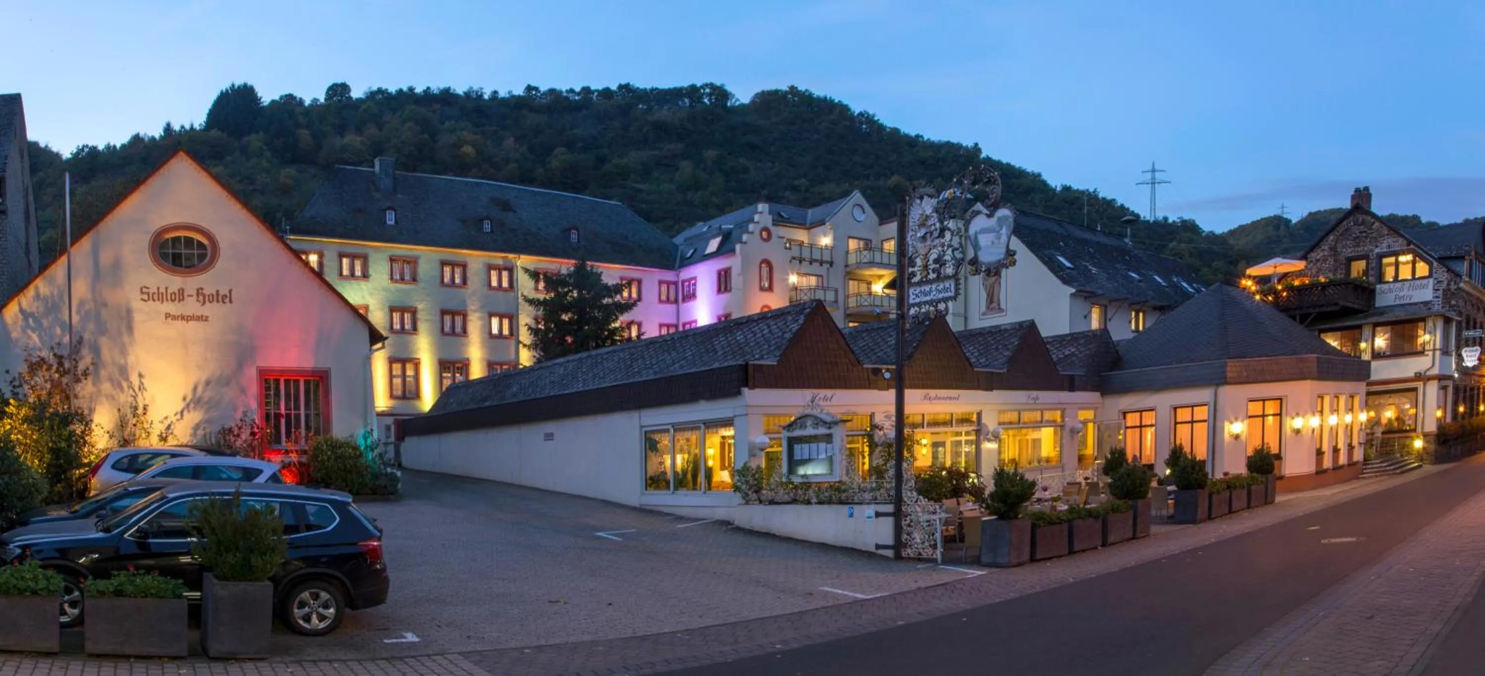 Property building in Schloß-Hotel Petry