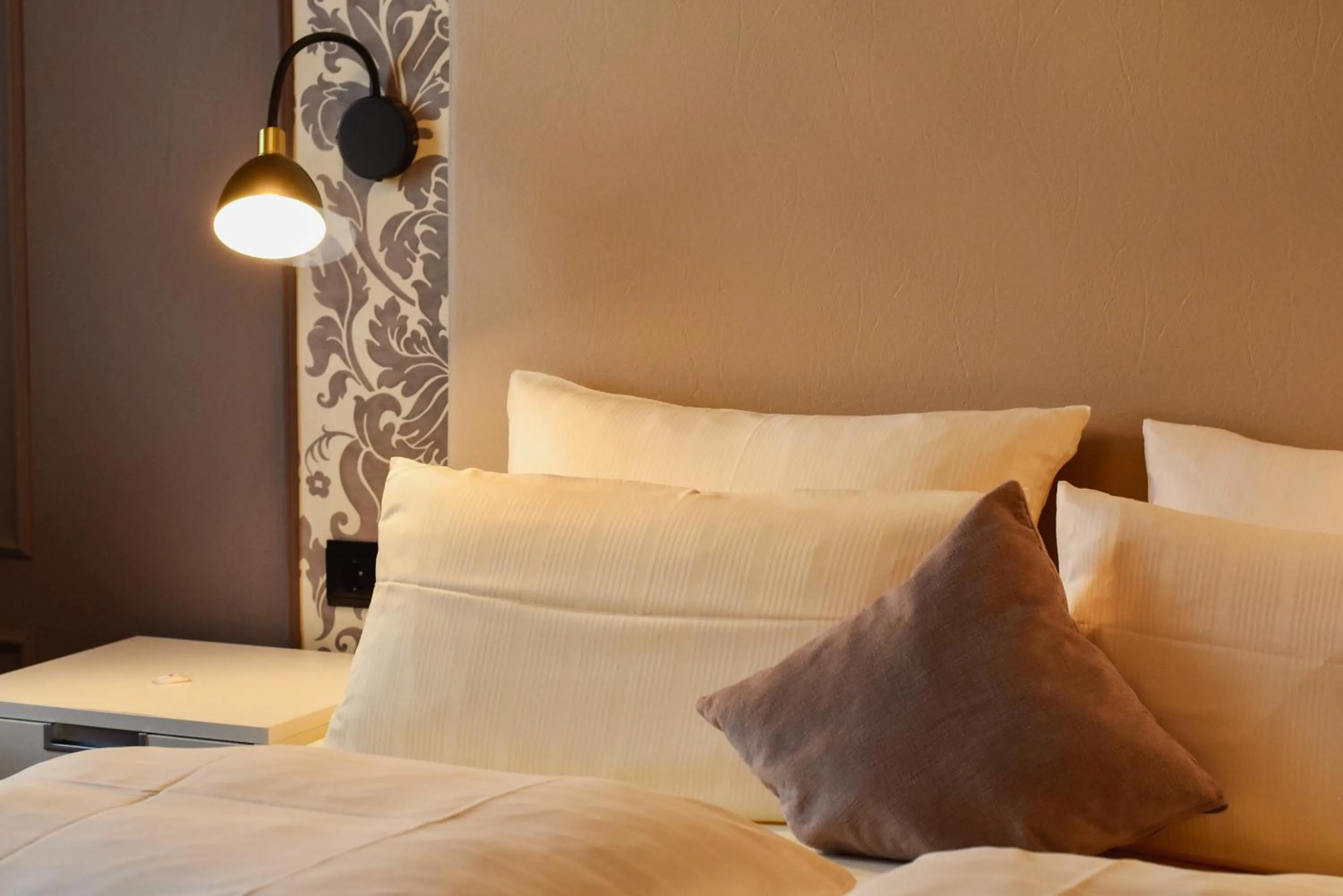 Photo of the whole room, Bed in Schloß-Hotel Petry