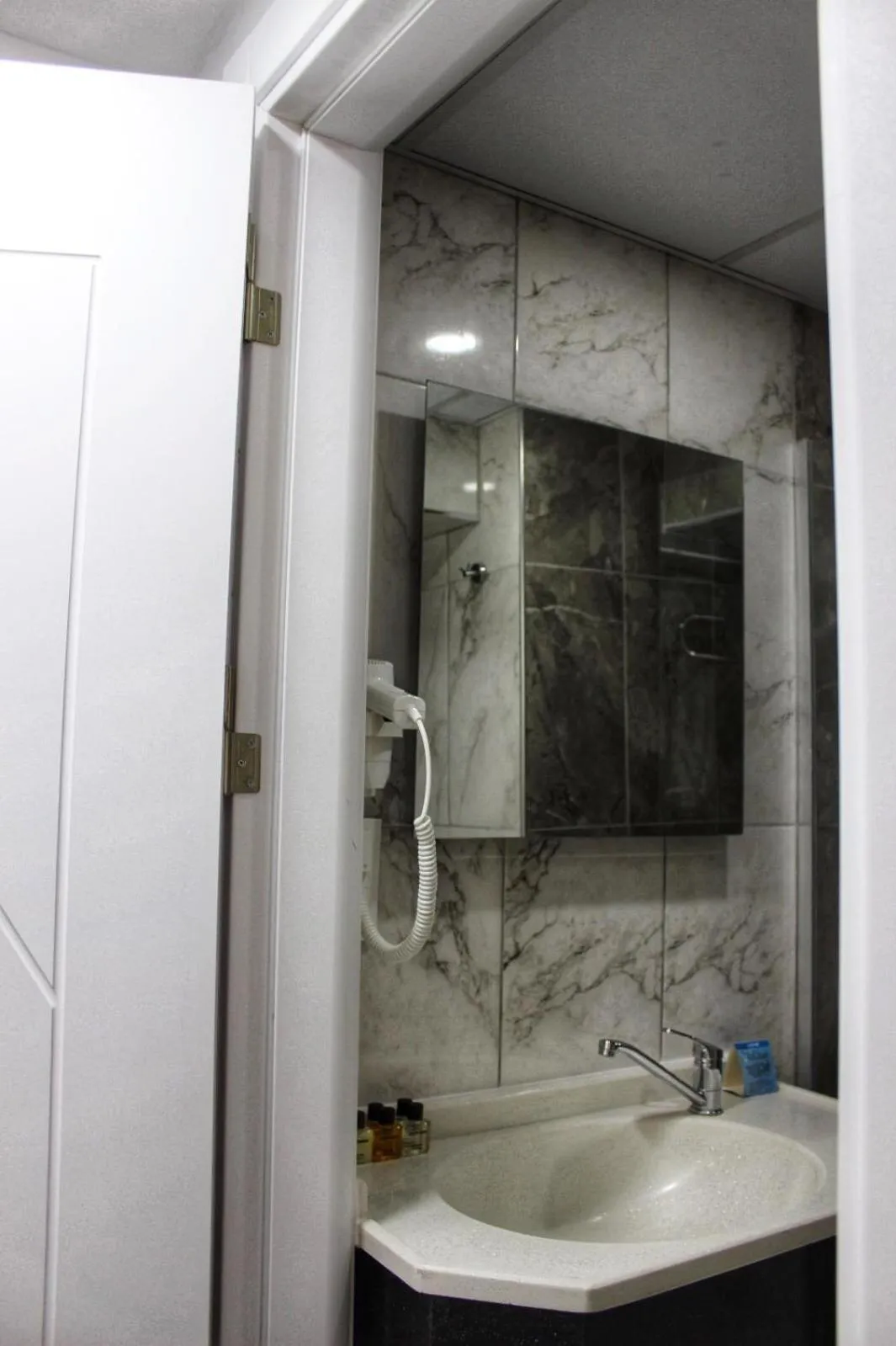 Shower in ESKOPPremium OTEL