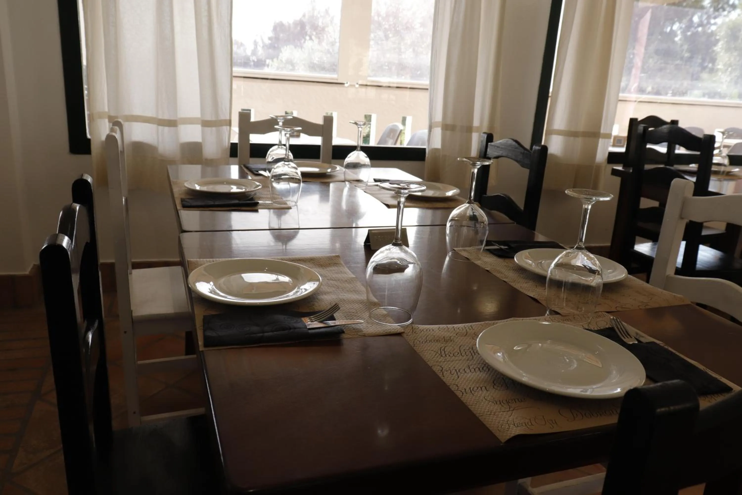 Dining area in Hostal Restaurante Benalup Golf