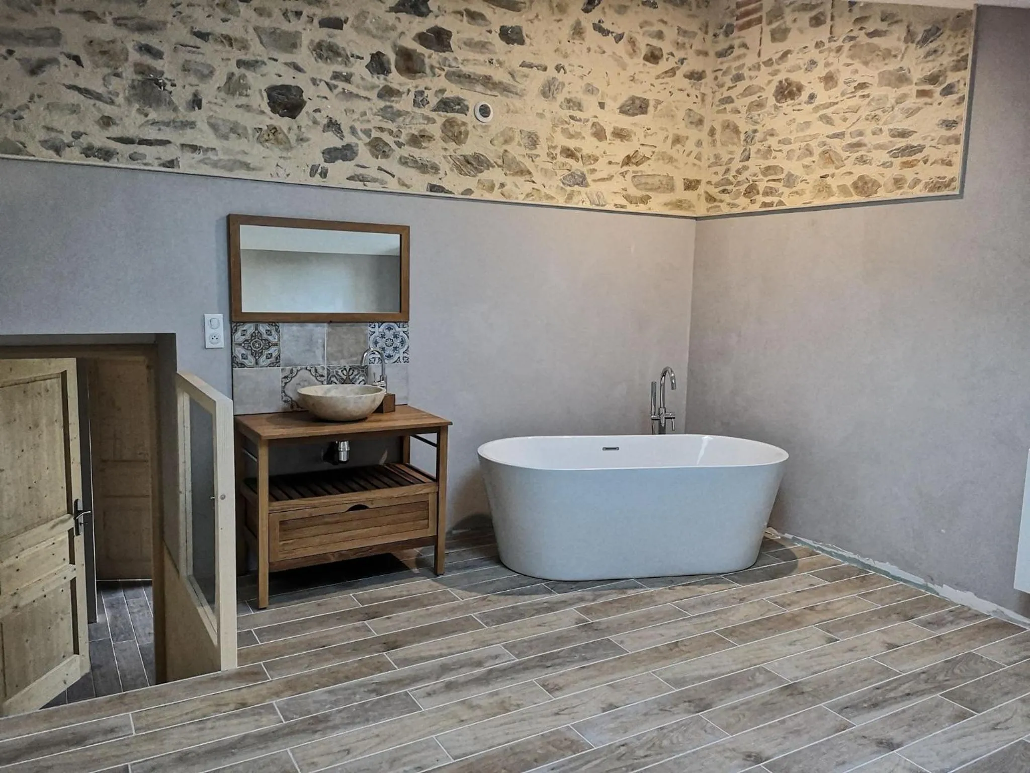 Bath in LA GRANDE THIBAUDIERE