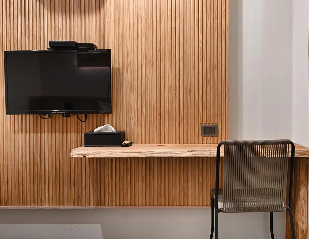 Photo of the whole room in Lakeview Homestay