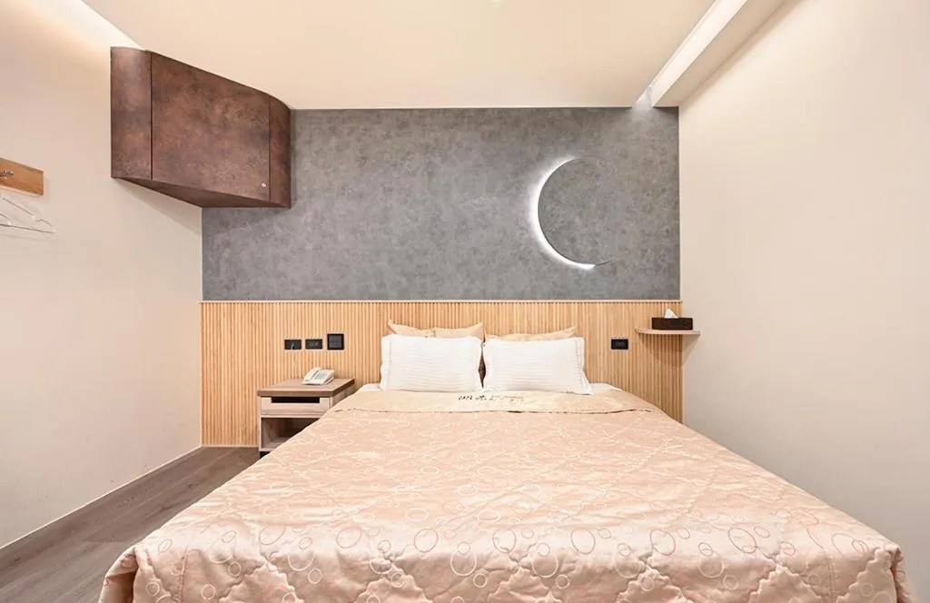 Photo of the whole room, Bed in Lakeview Homestay