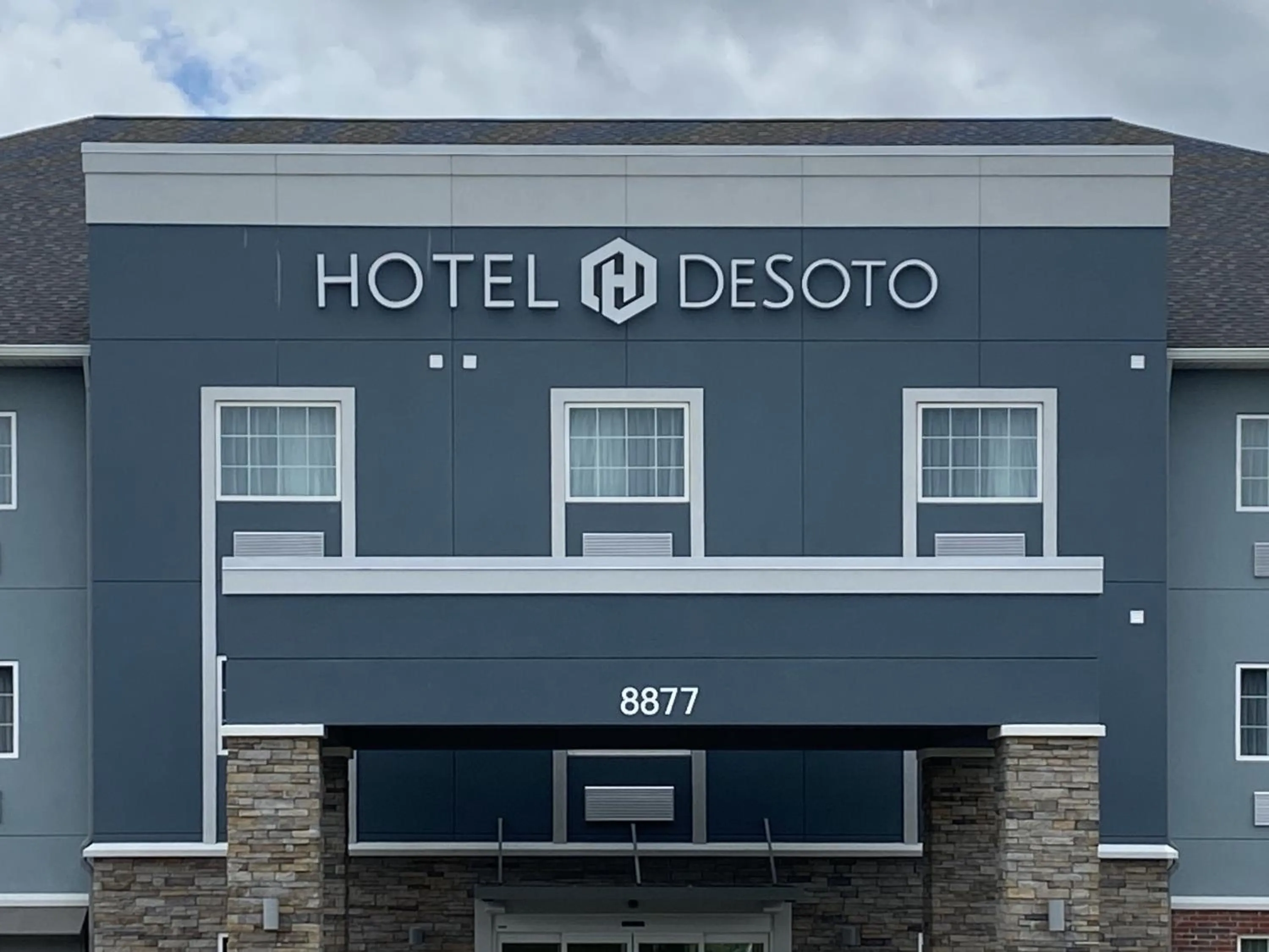 Property building in Hotel DeSoto
