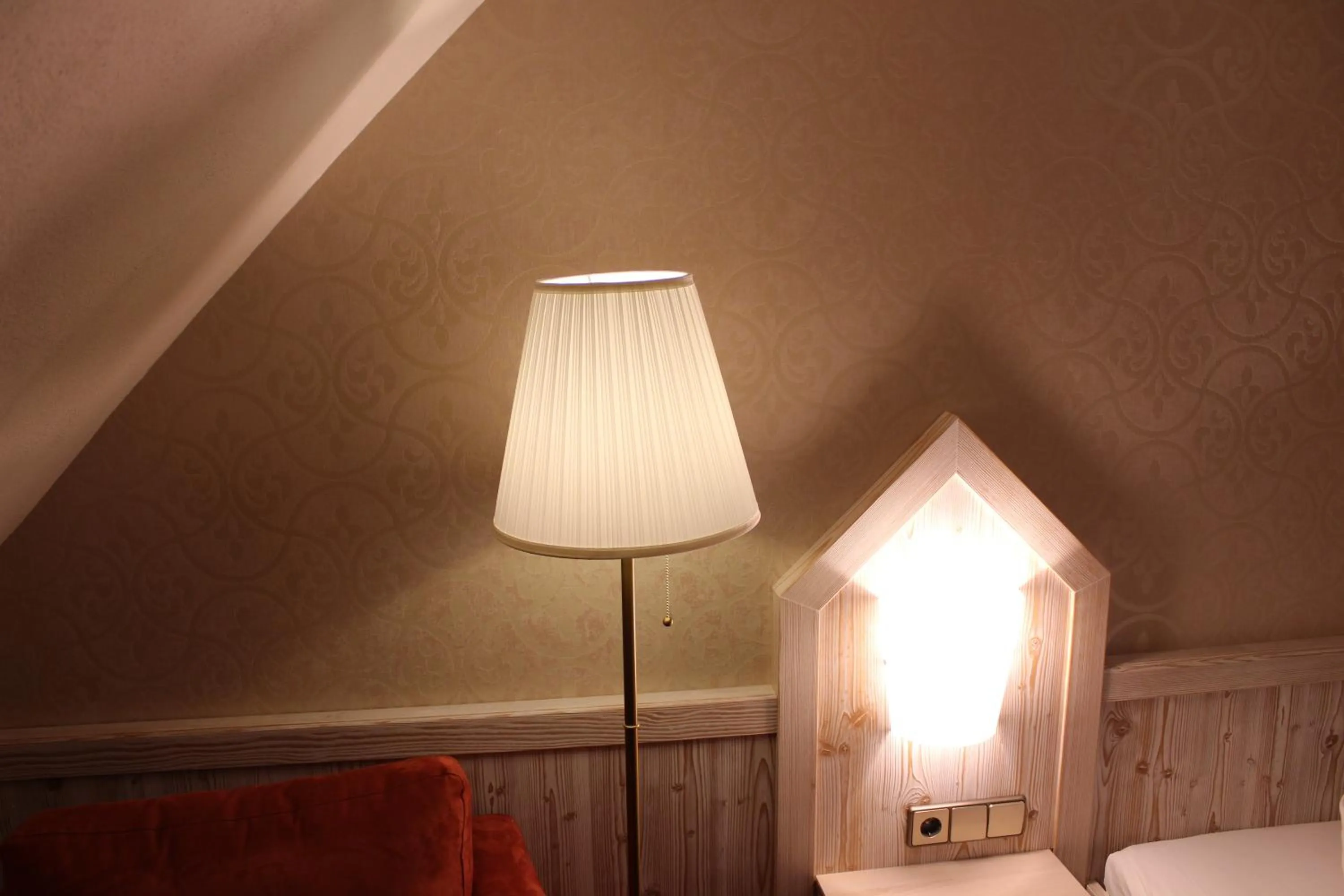 Decorative detail, Bed in Central-Hotel