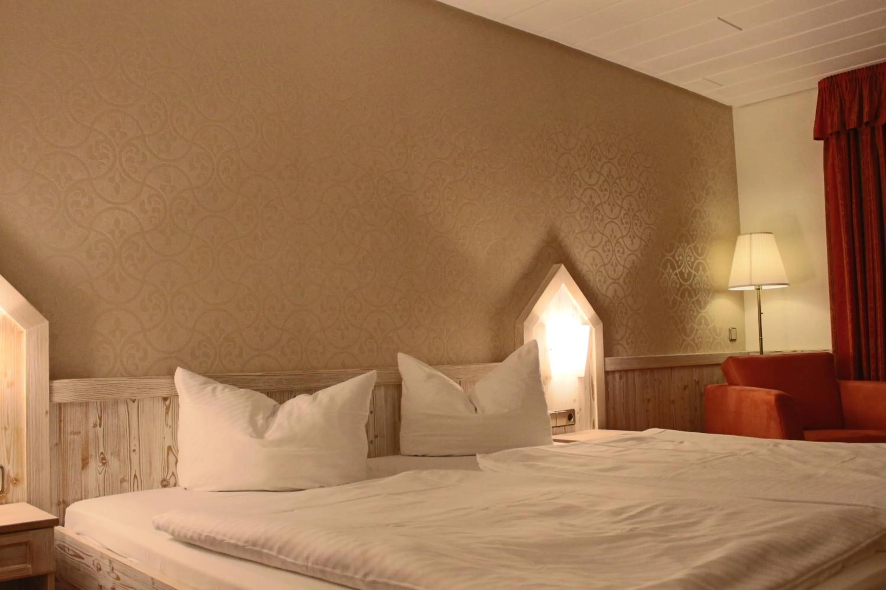 Decorative detail, Bed in Central-Hotel