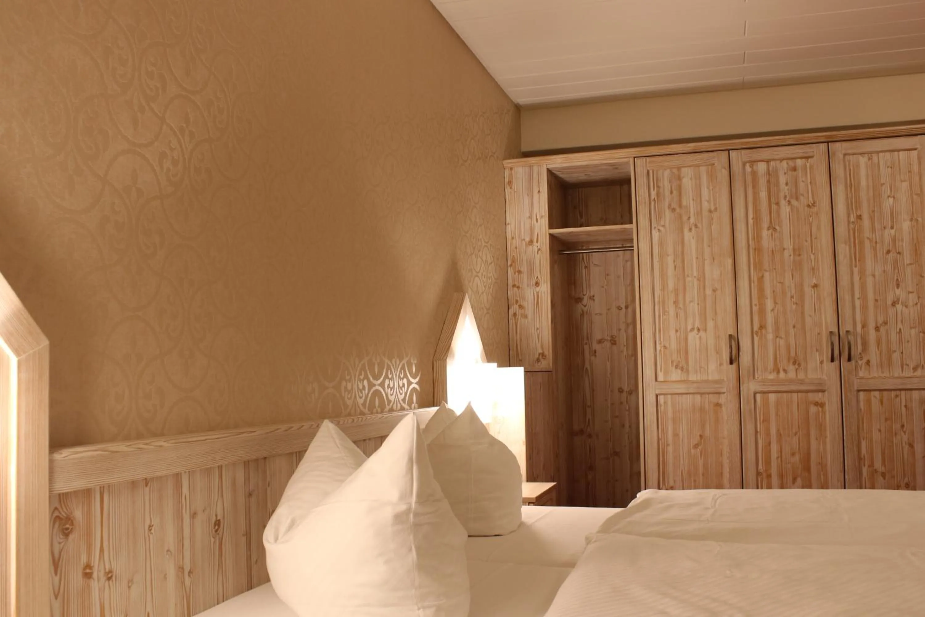 Decorative detail, Bed in Central-Hotel