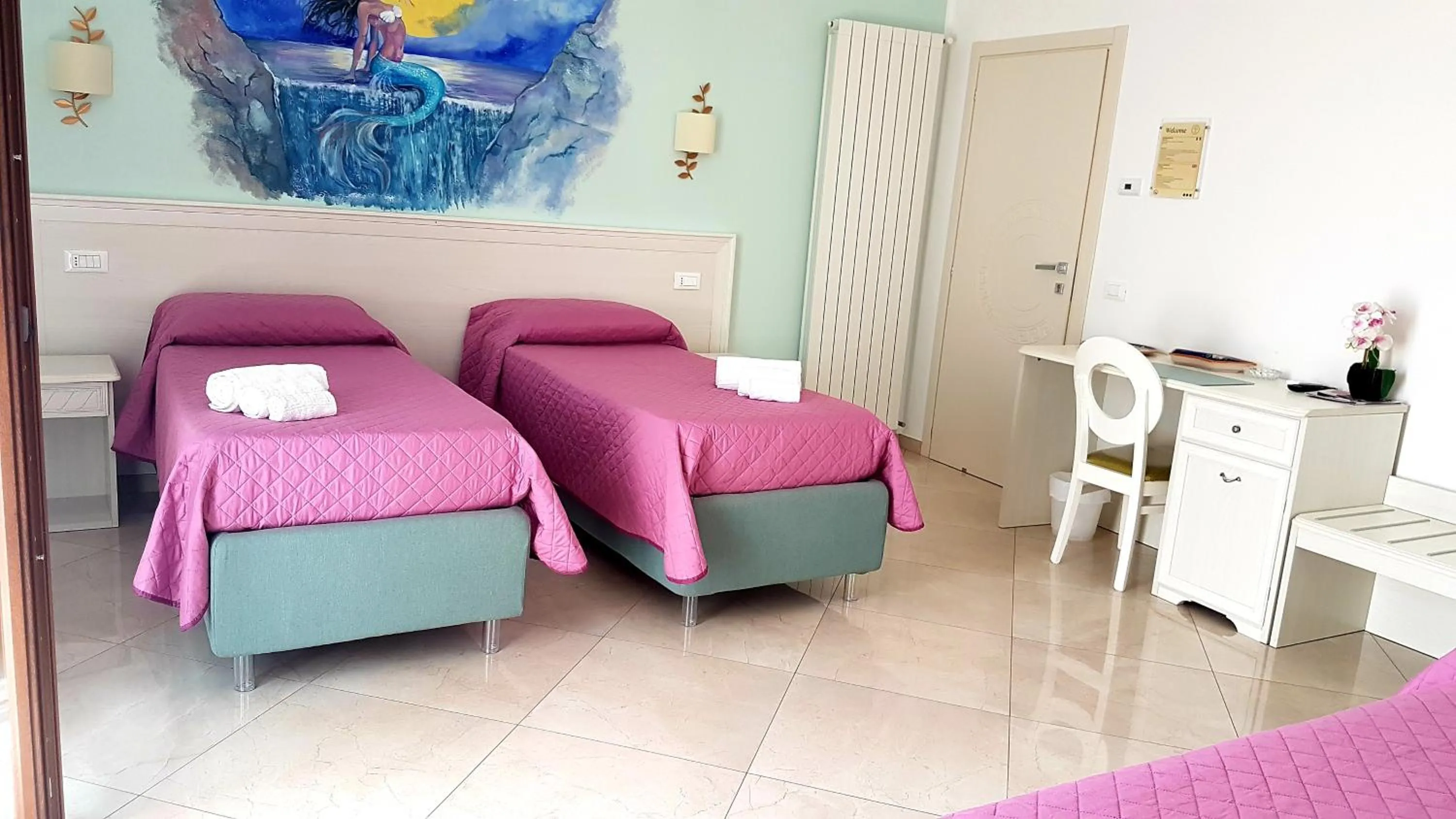 Photo of the whole room in Olimpo degli Dei