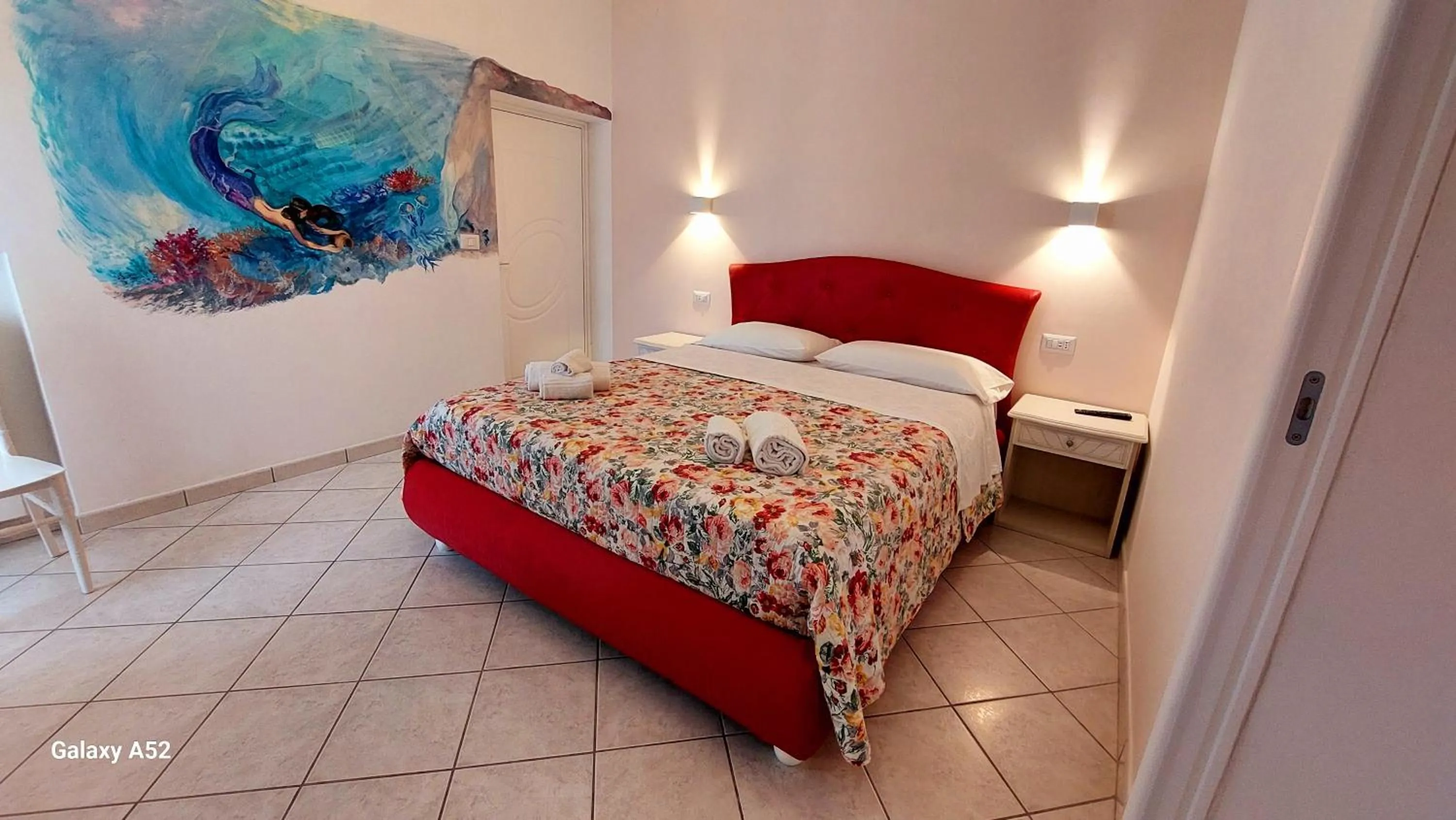 Photo of the whole room, Bed in Olimpo degli Dei