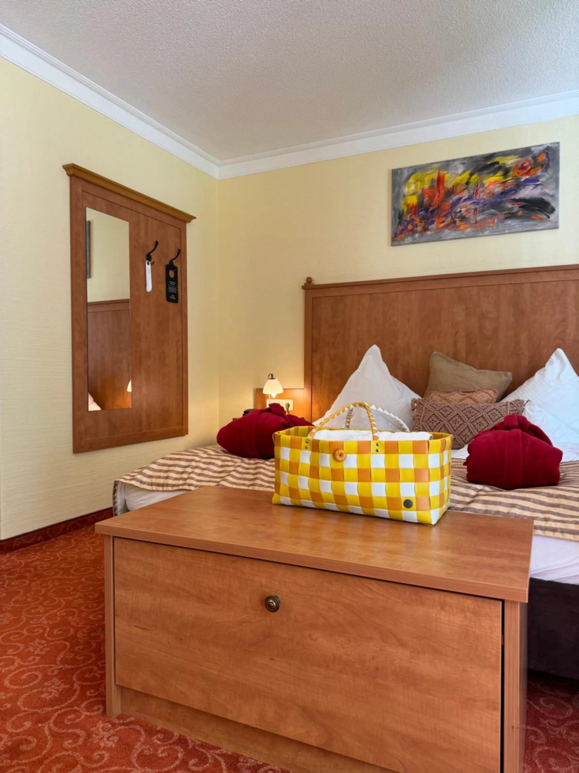 Photo of the whole room, Bed in Ringhotel Sonneck