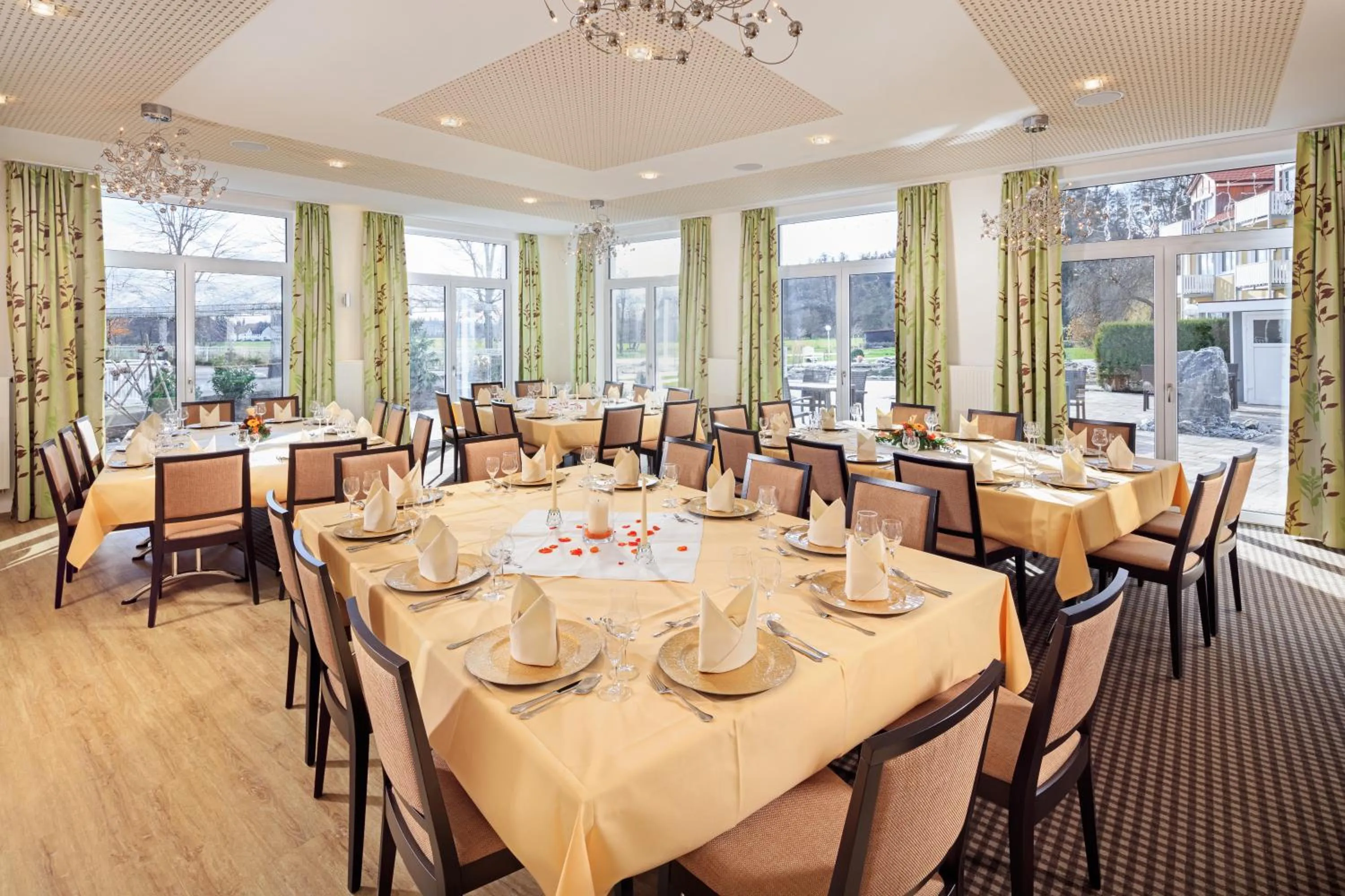 Restaurant/places to eat in Ringhotel Sonneck