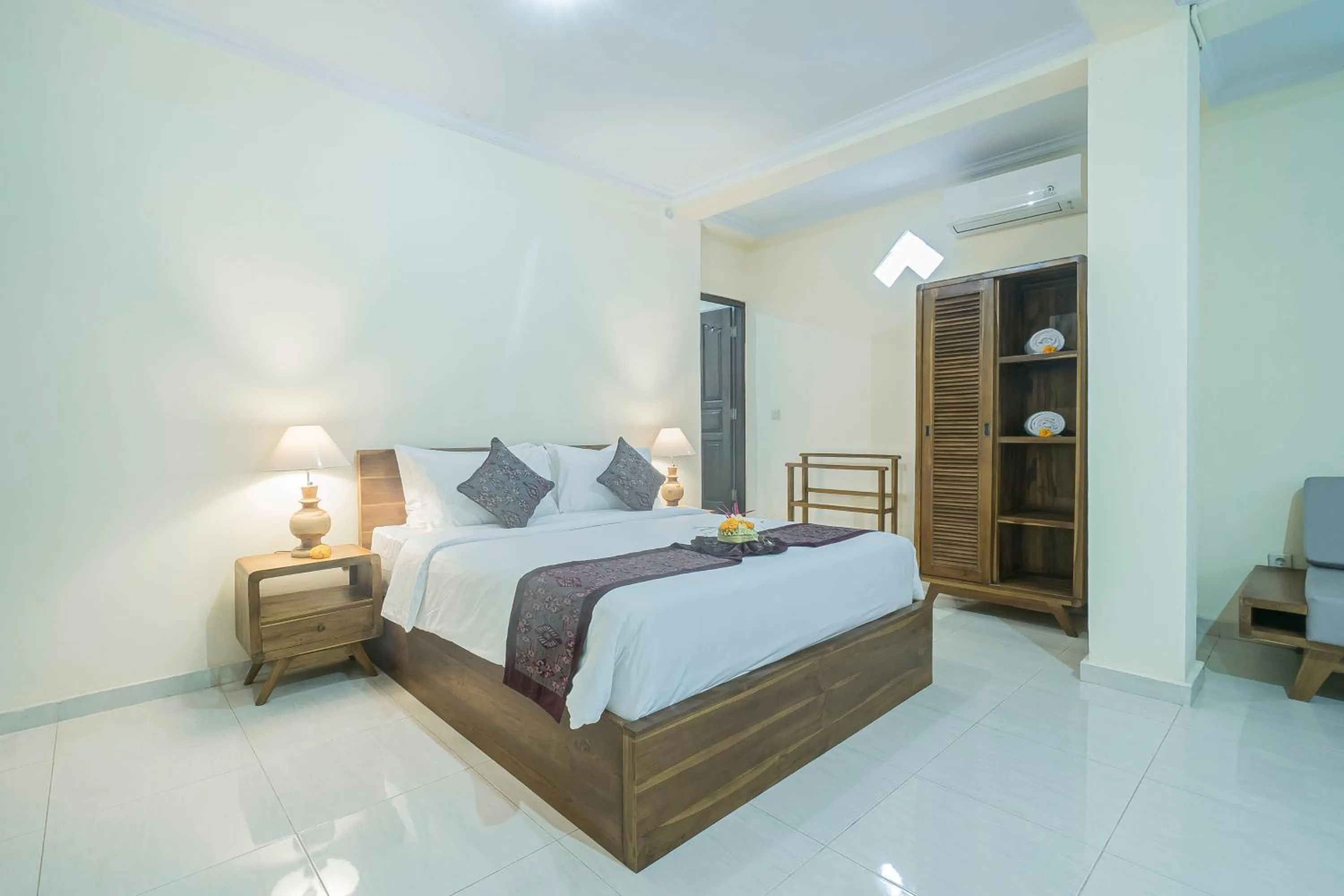 Bedroom, Bed in Vaneka Garden House