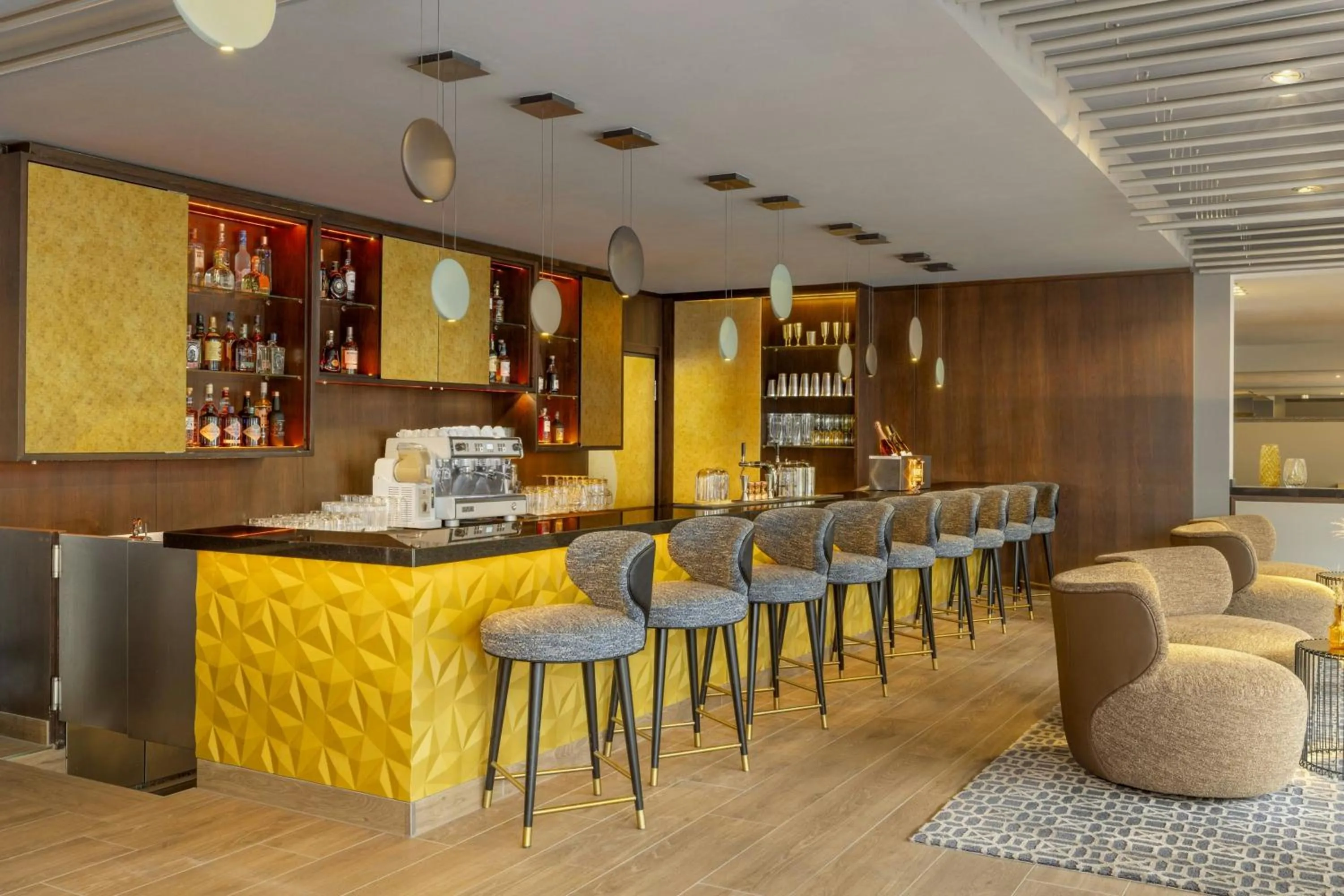 Lounge or bar in Le Méridien Frankfurt