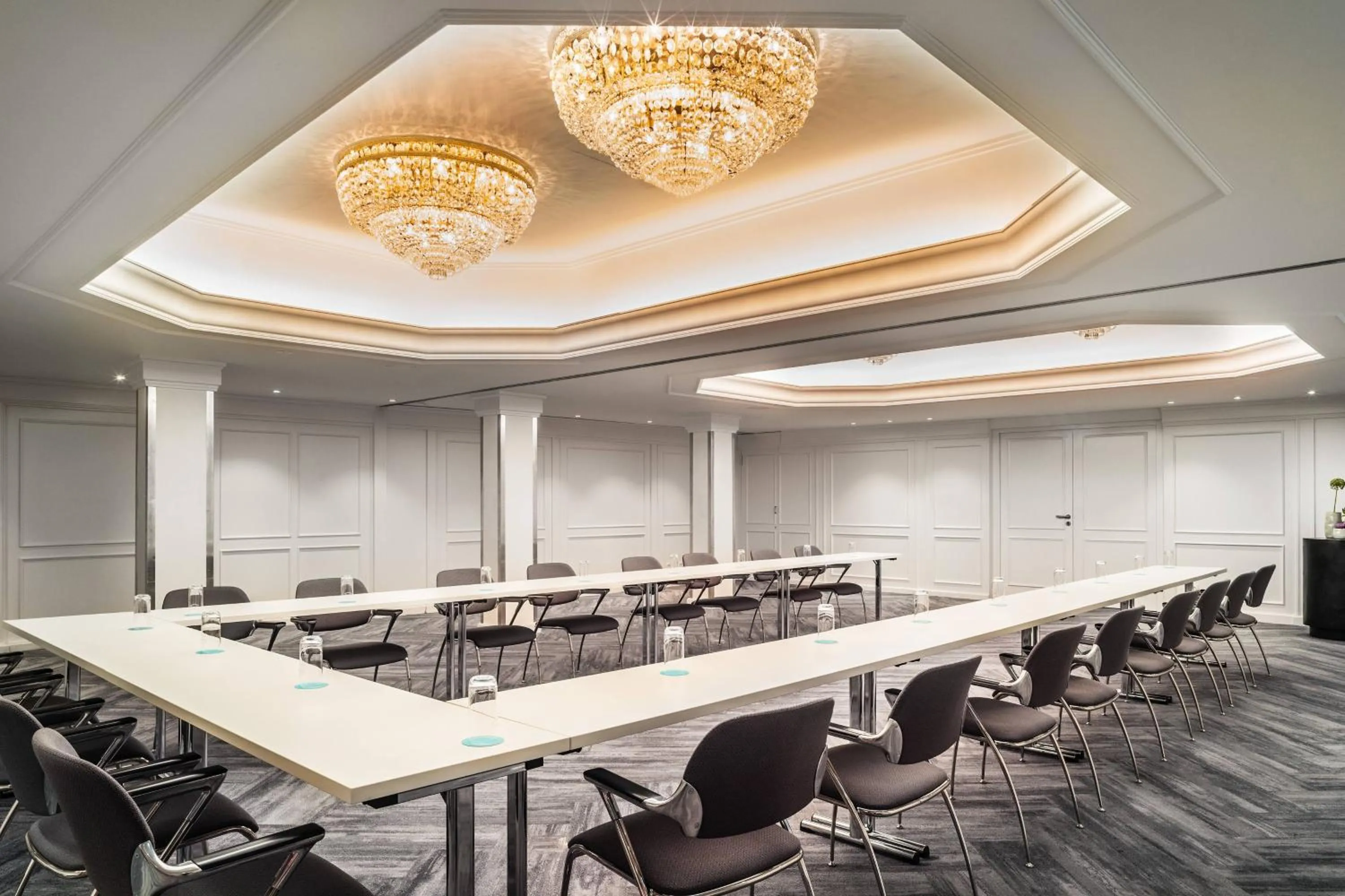 Meeting/conference room in Le Méridien Frankfurt