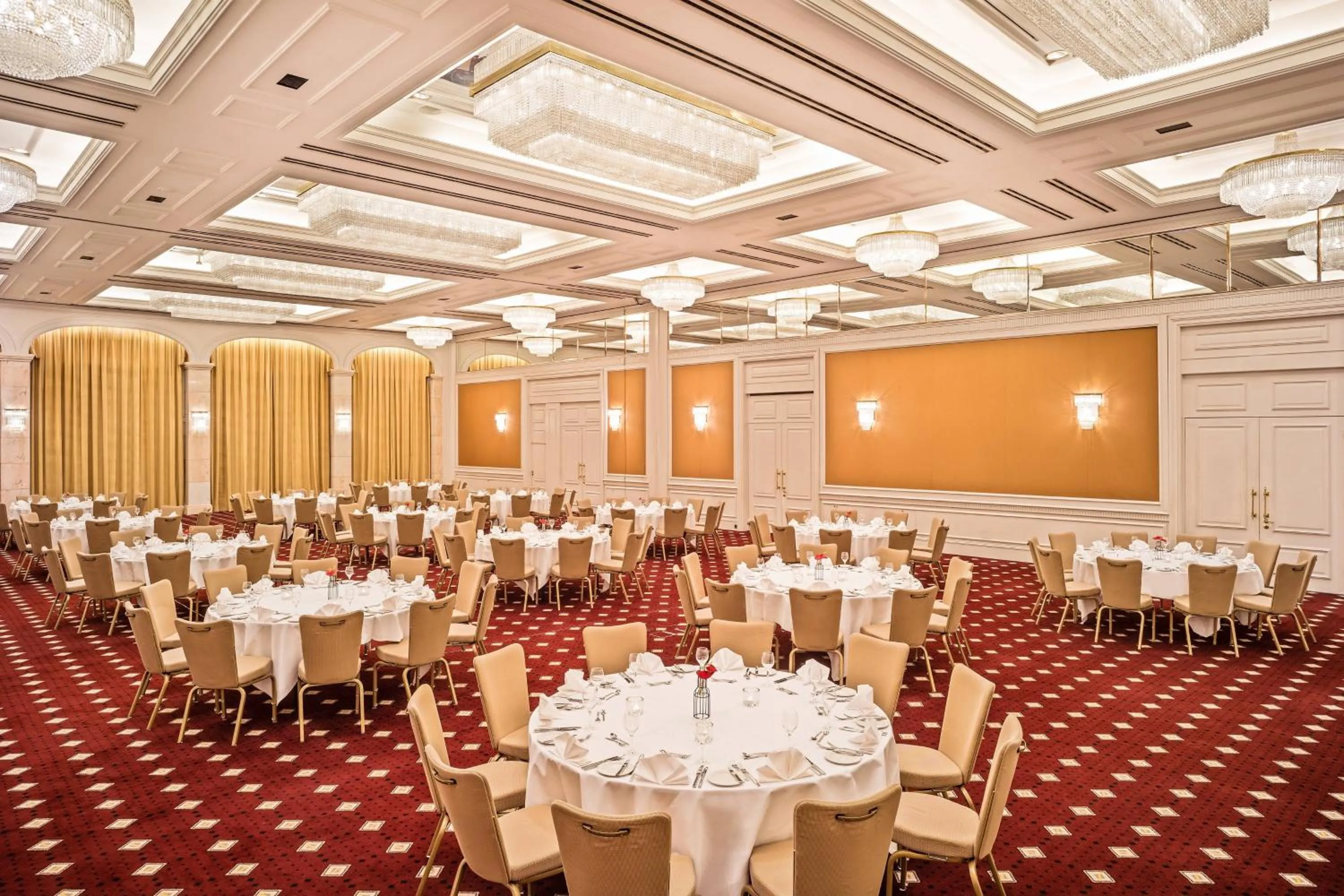 Meeting/conference room in Le Méridien Stuttgart