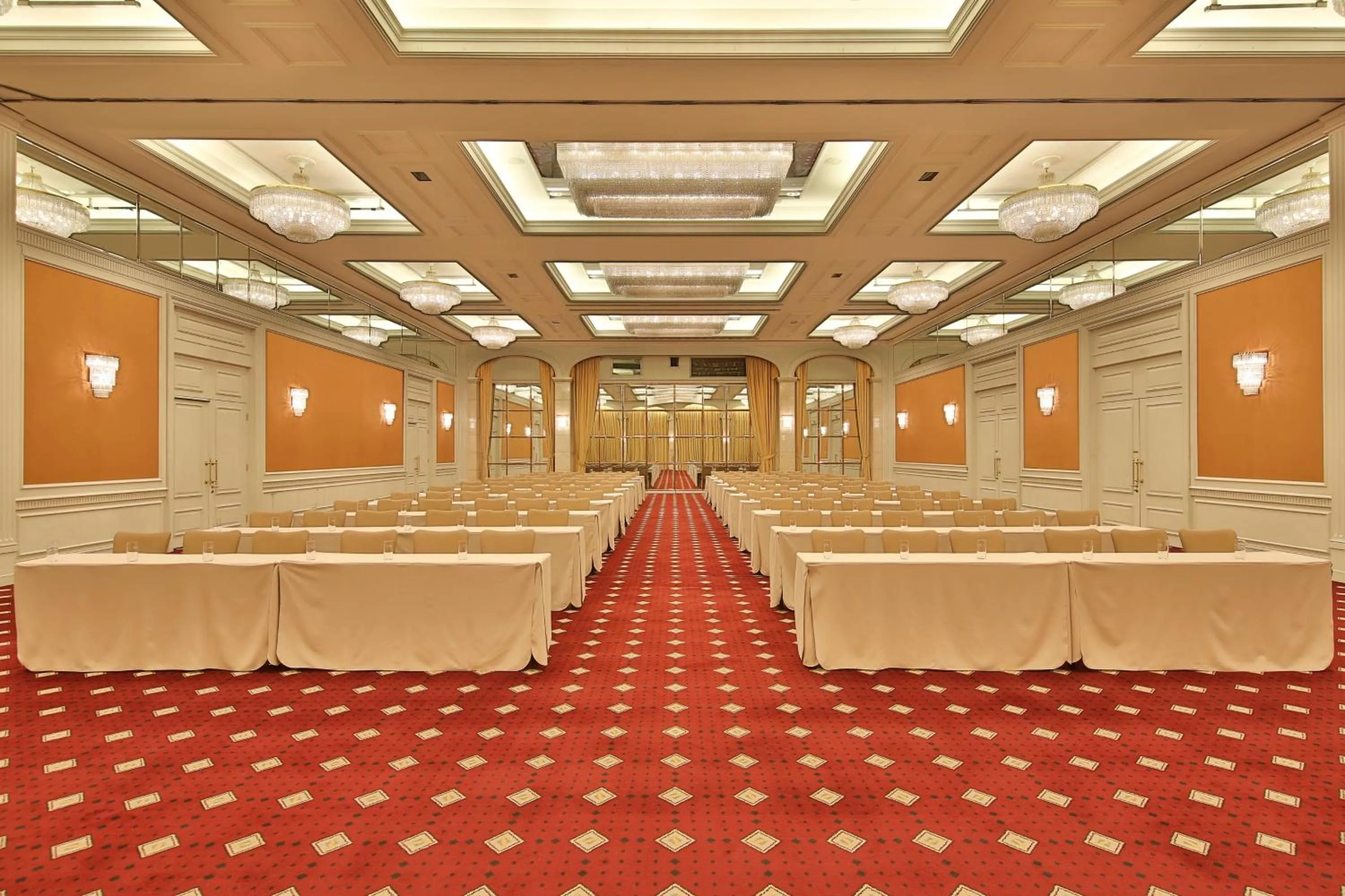 Meeting/conference room in Le Méridien Stuttgart