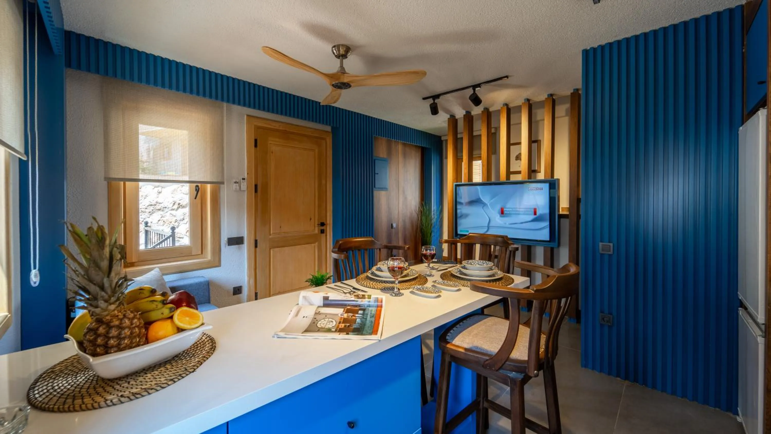 TV and multimedia, Kitchen/Kitchenette in Pier House Hotel