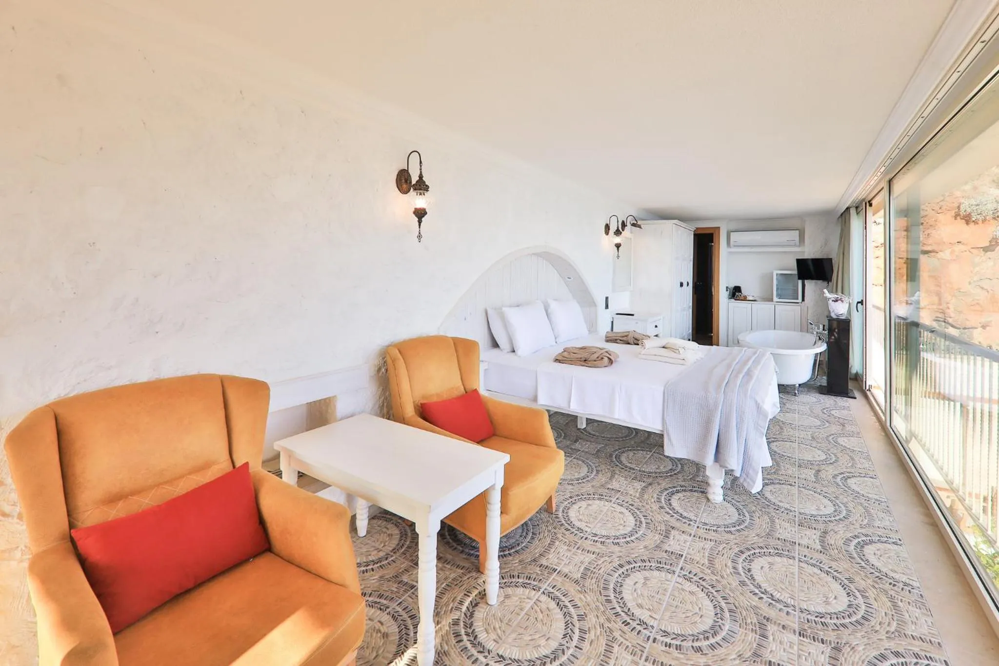 Photo of the whole room in Pier House Hotel