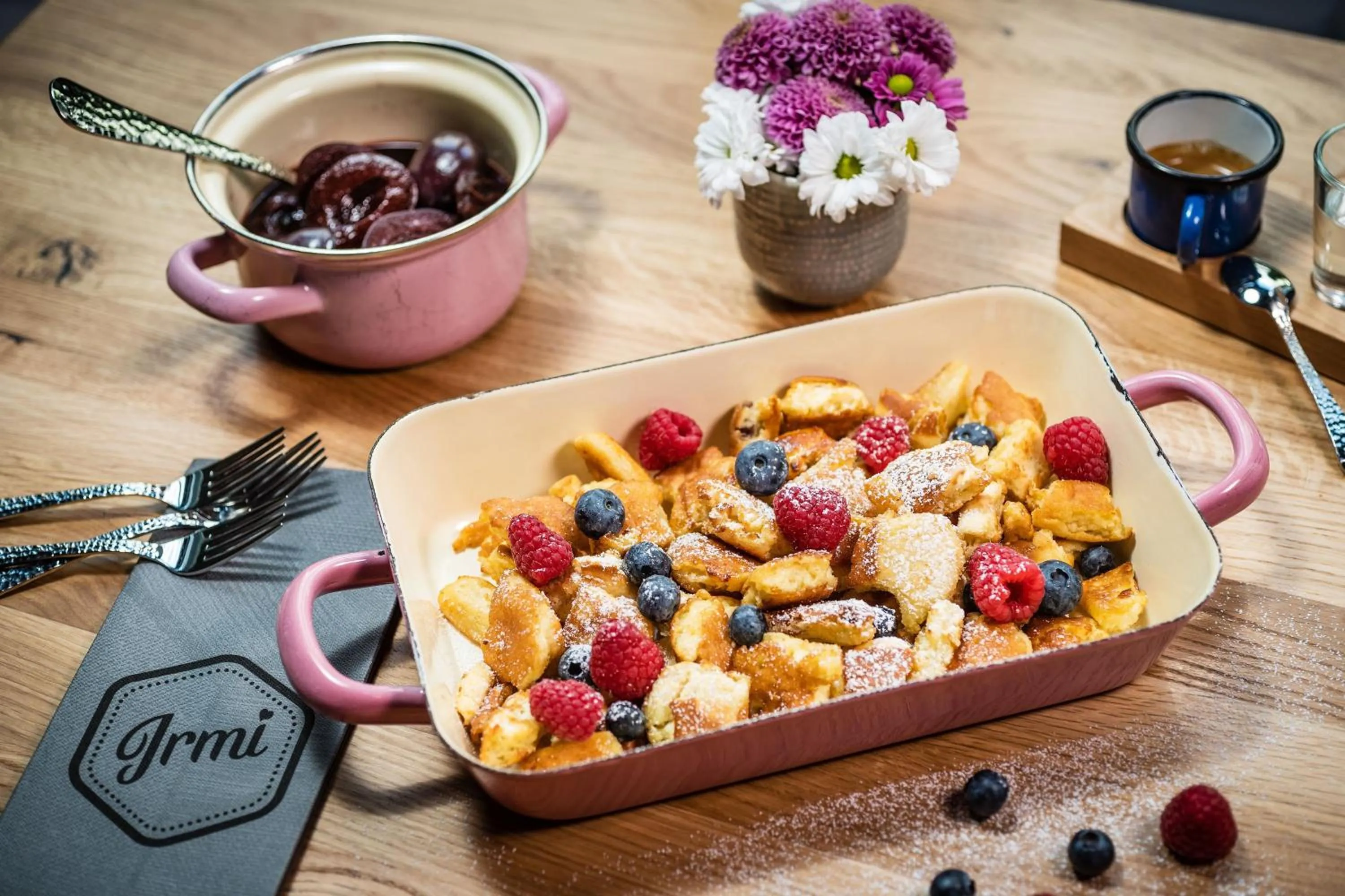 Restaurant/places to eat in Le Meridien Munich