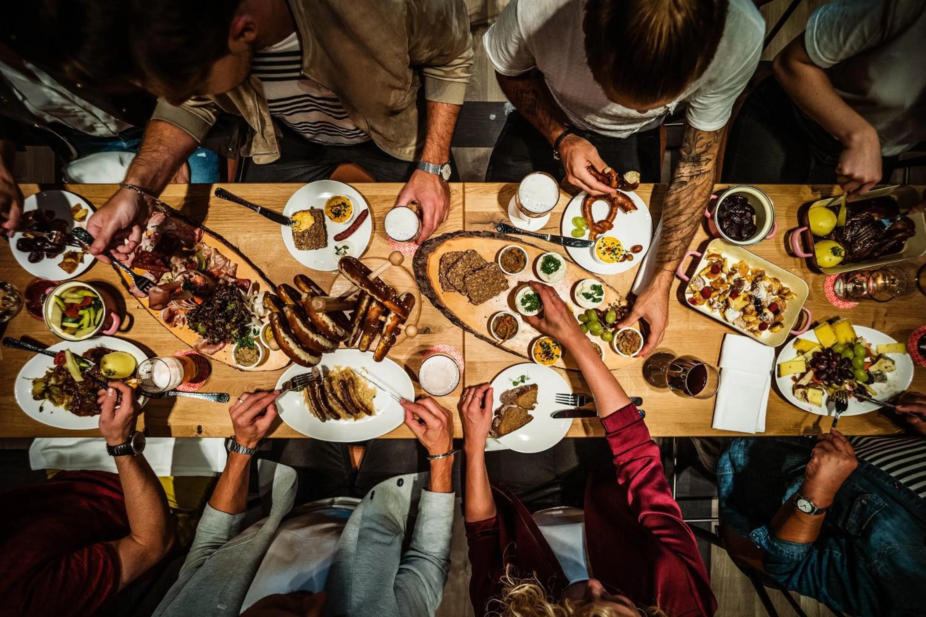 Restaurant/places to eat in Le Meridien Munich