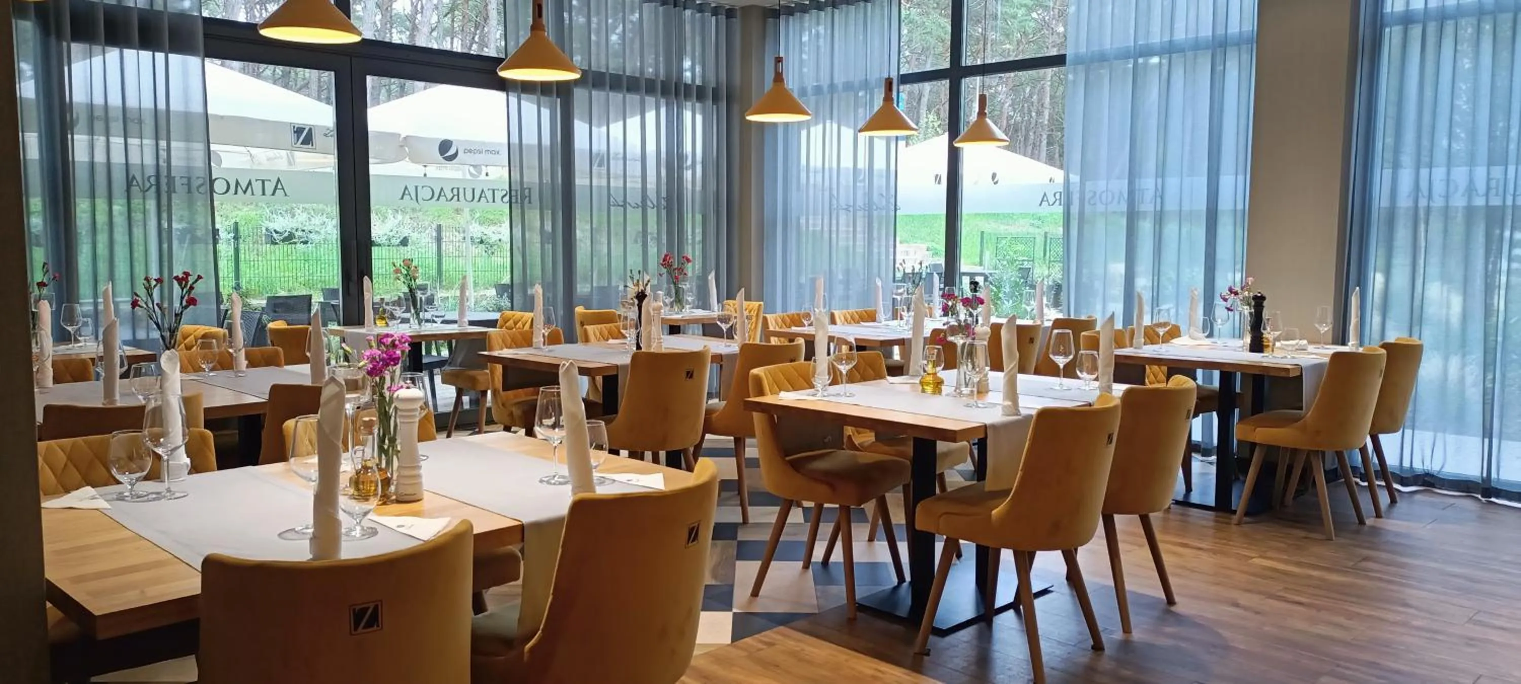 Restaurant/places to eat in Hotel Zalewski