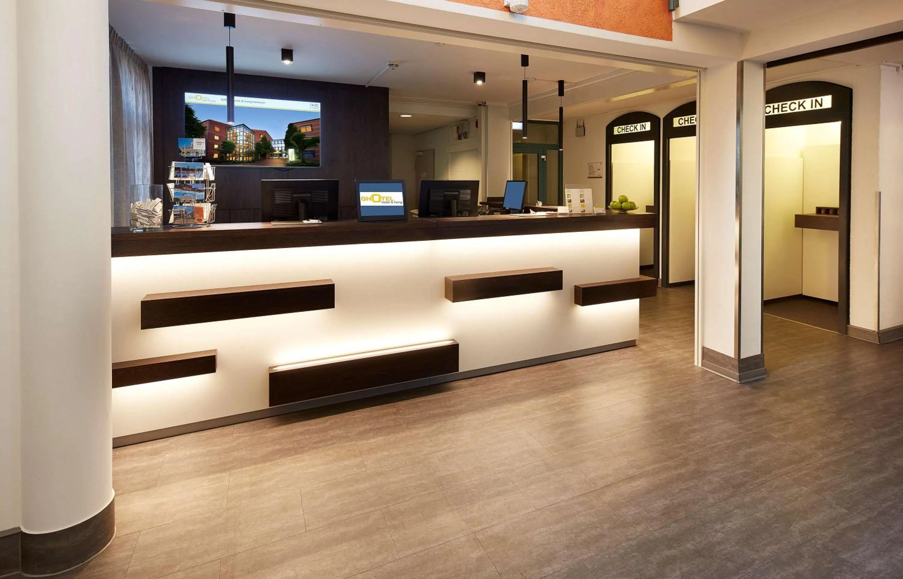 Lobby or reception in GHOTEL hotel & living Hannover