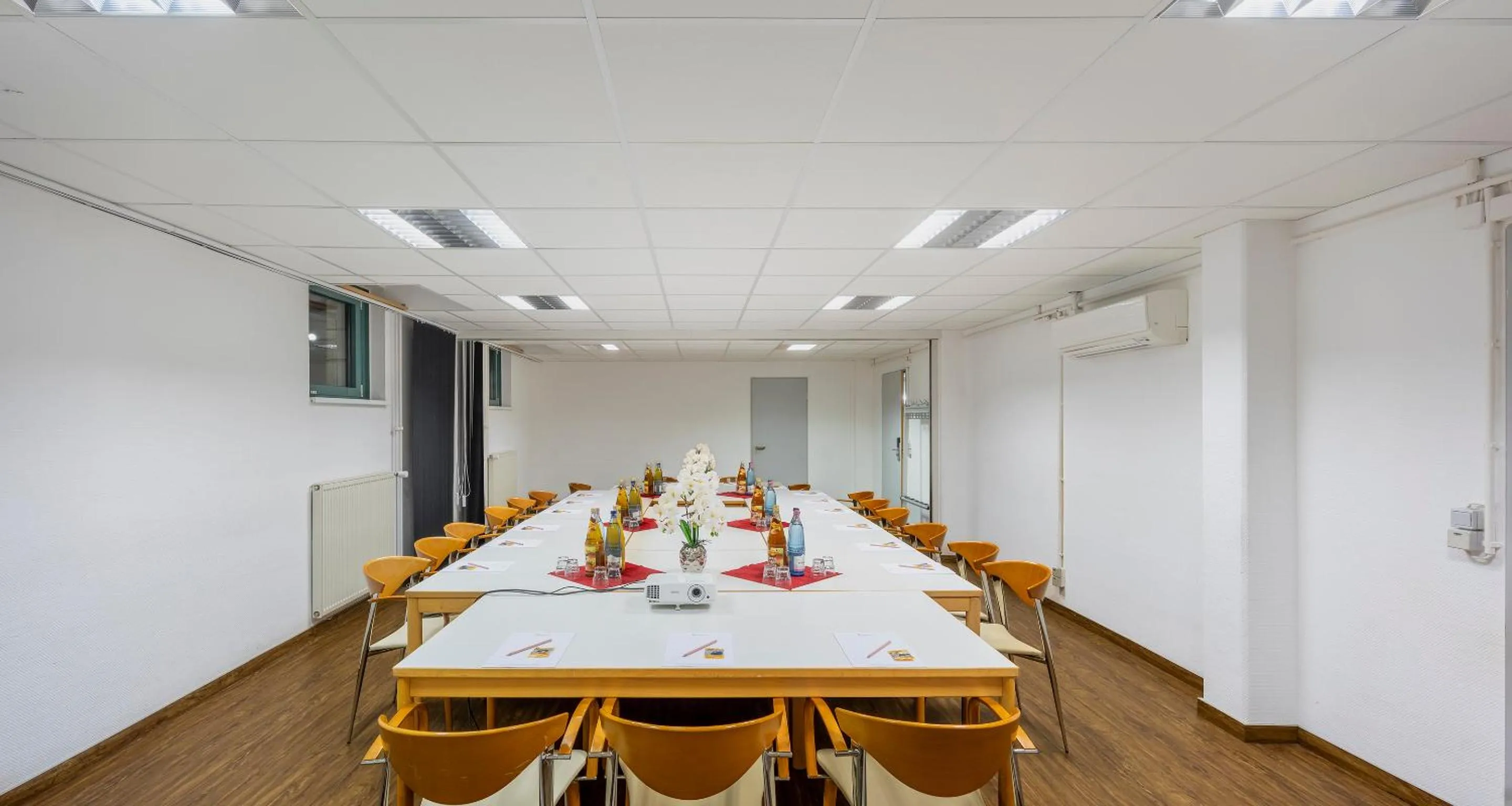 Meeting/conference room in PLAZA INN Braunschweig City Süd