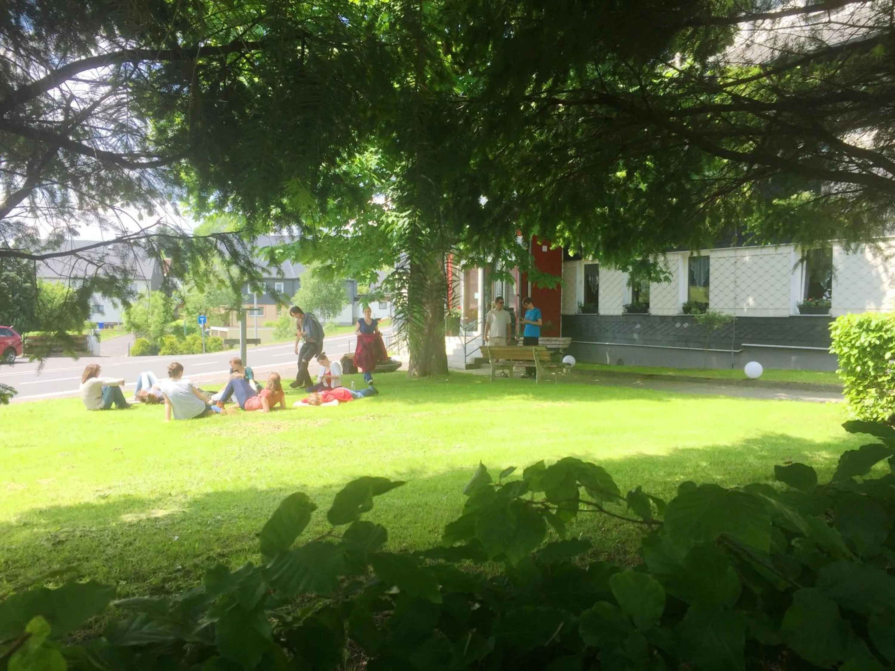 Garden in Haus Rosenbaum am Rennsteig Gruppenhaus - Pension - Begegnungsstätte bis 50 Personen