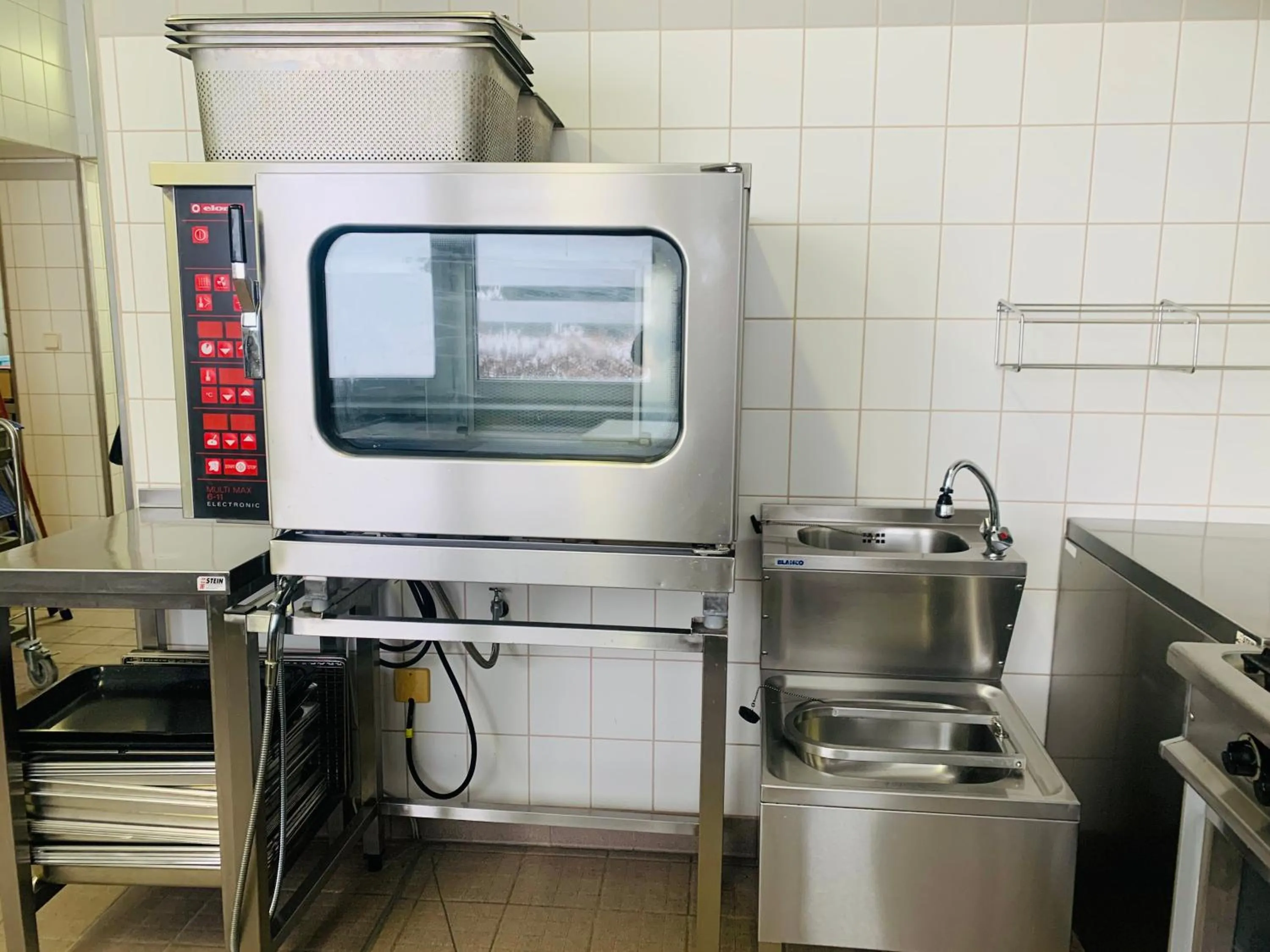 Communal kitchen in Haus Rosenbaum am Rennsteig Gruppenhaus - Pension - Begegnungsstätte bis 50 Personen