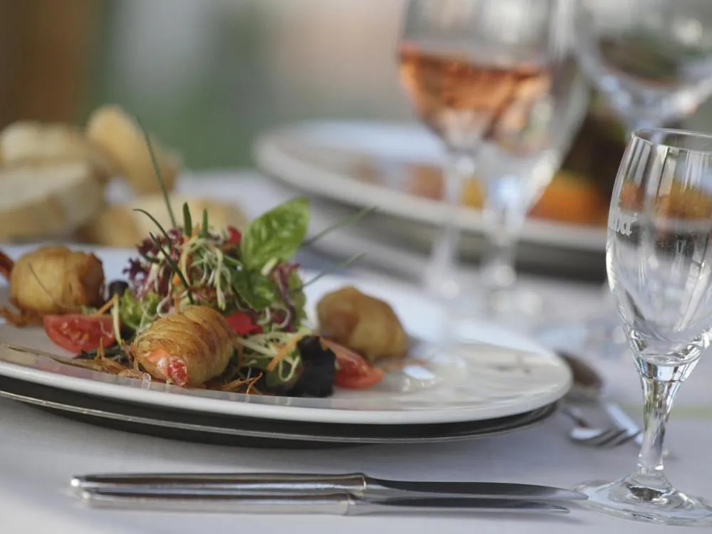 Food and drinks in Badhotel Restaurant Stauferland