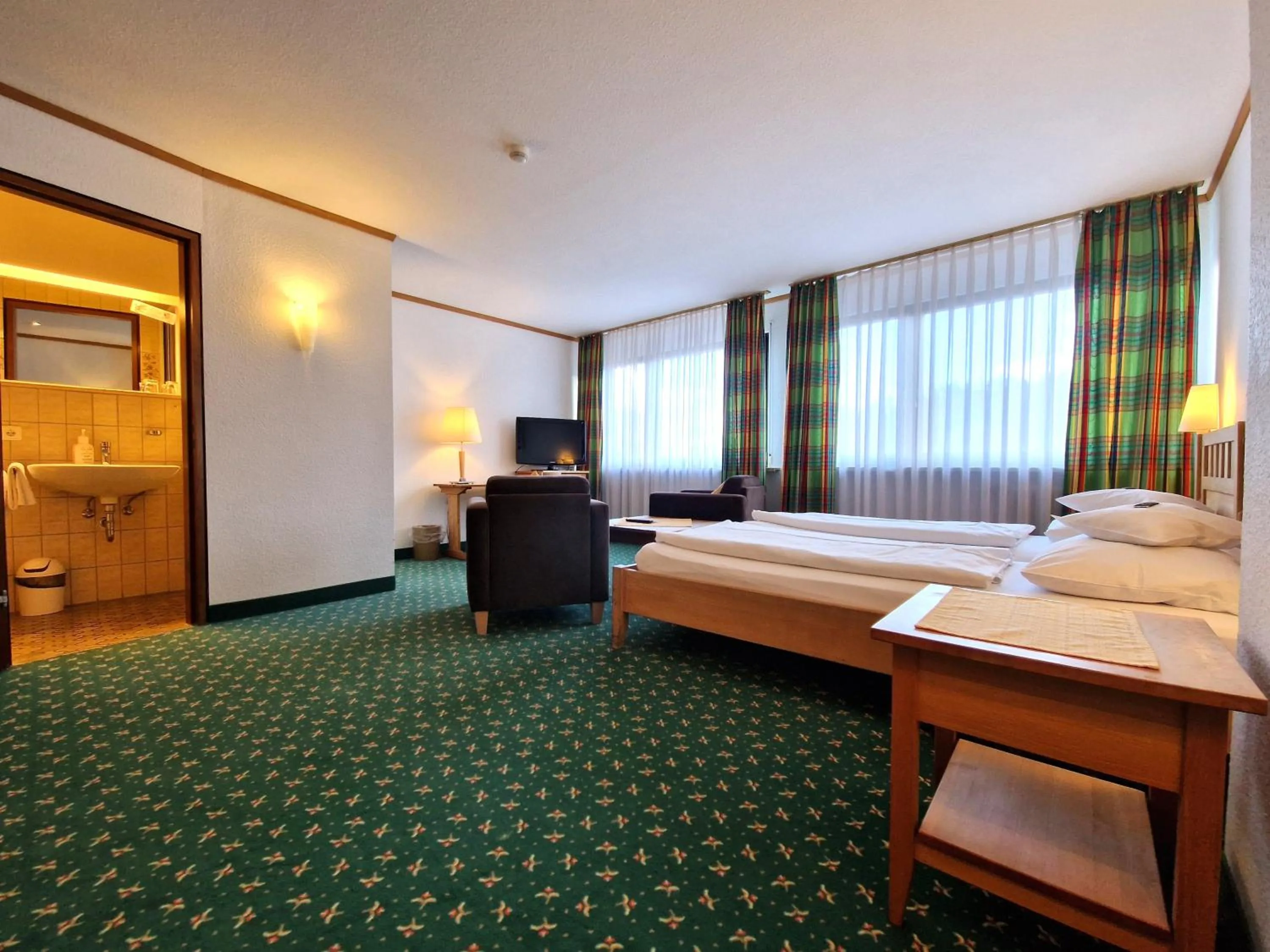 Bed in Badhotel Restaurant Stauferland