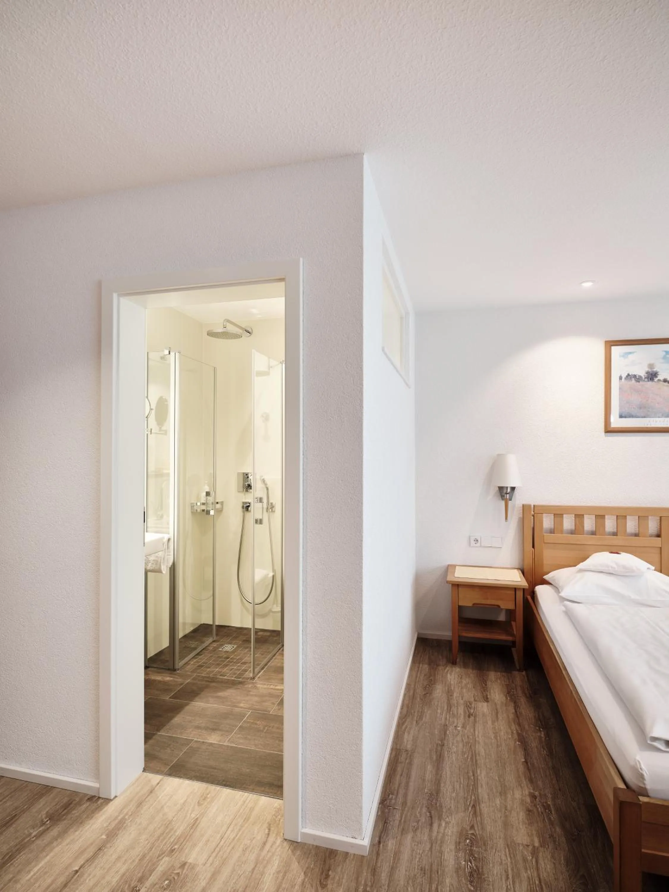 Bed in Badhotel Restaurant Stauferland