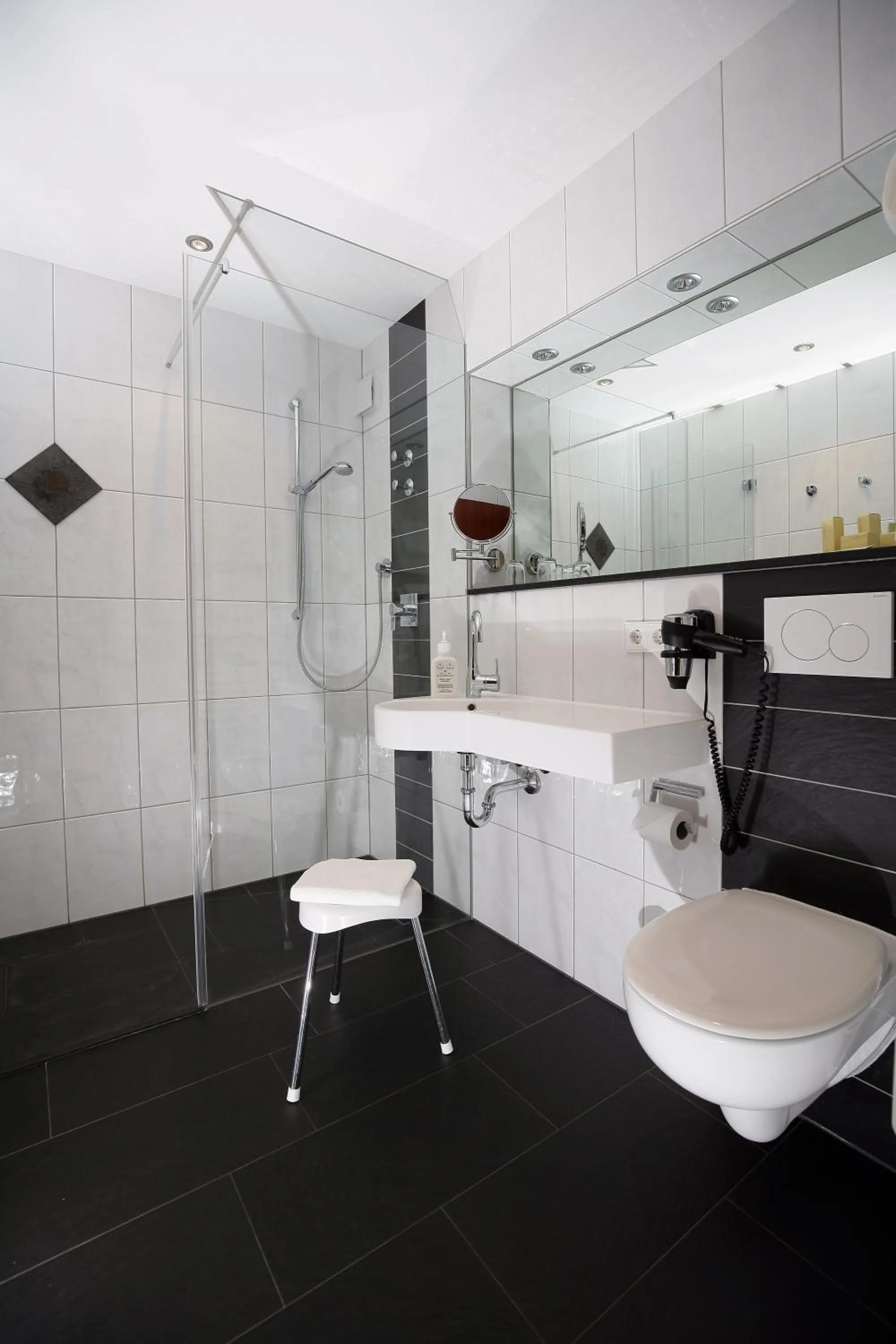 Photo of the whole room in Badhotel Restaurant Stauferland