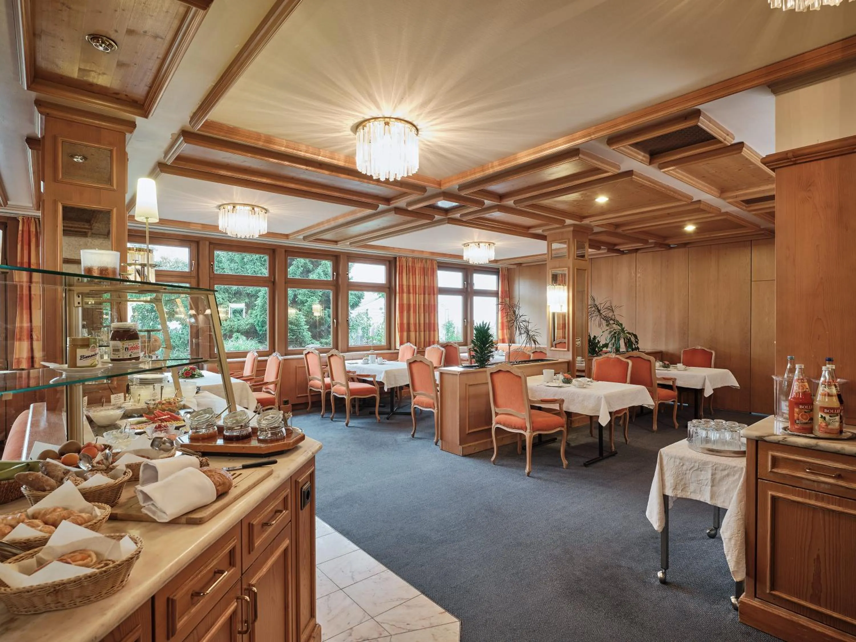 Restaurant/places to eat in Badhotel Restaurant Stauferland