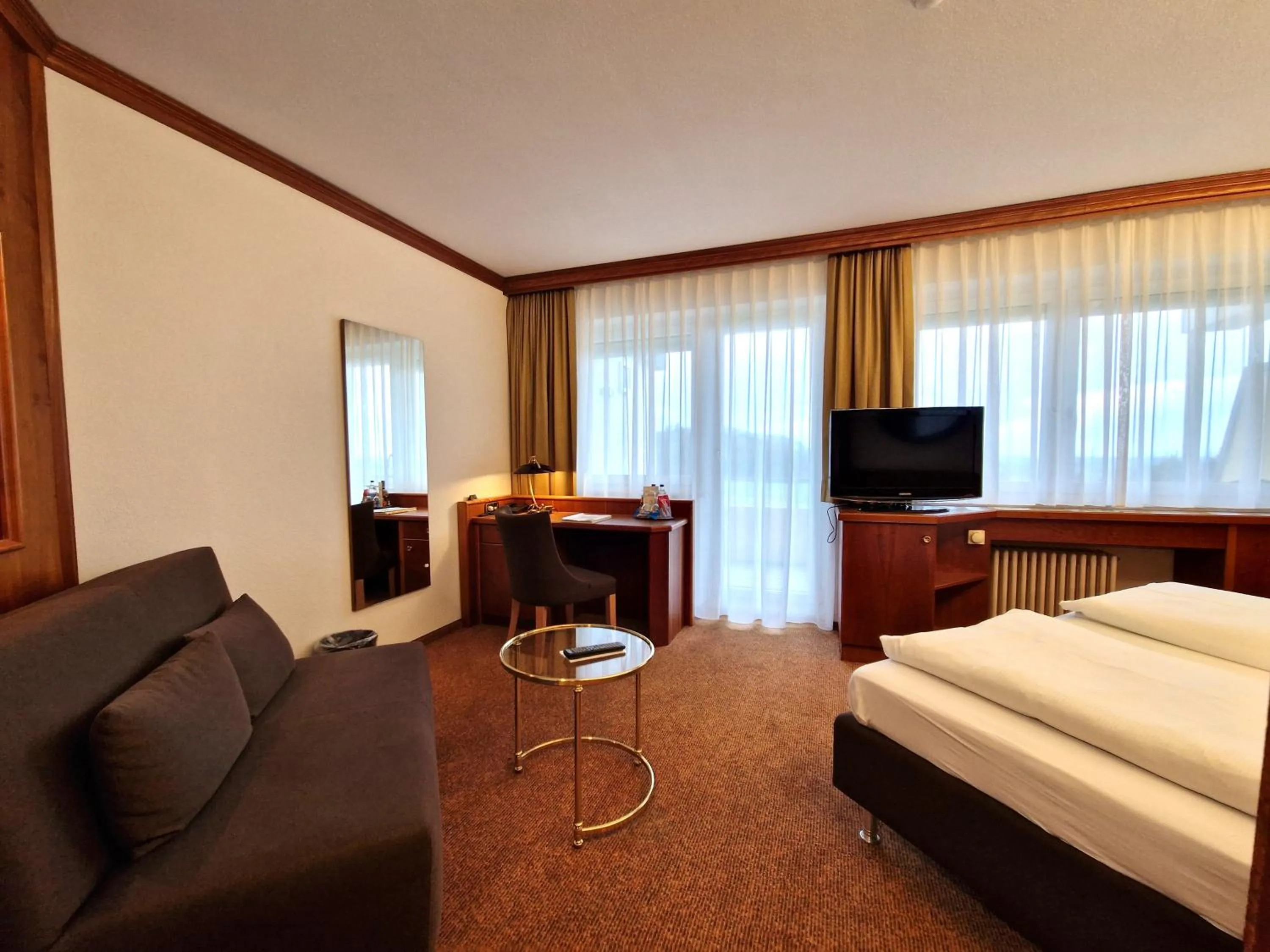 Bed in Badhotel Restaurant Stauferland